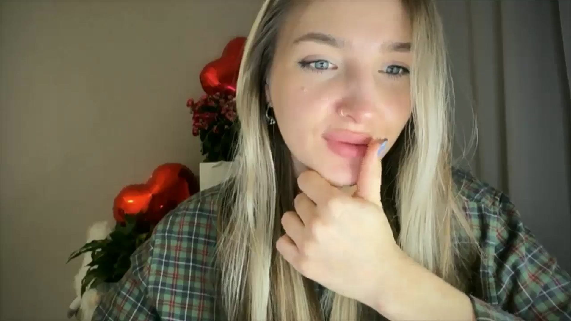 Gallery image thumbnail from My_Diana's myfreecams stream on, 02/16/2025, 23:29 image 5 of 20