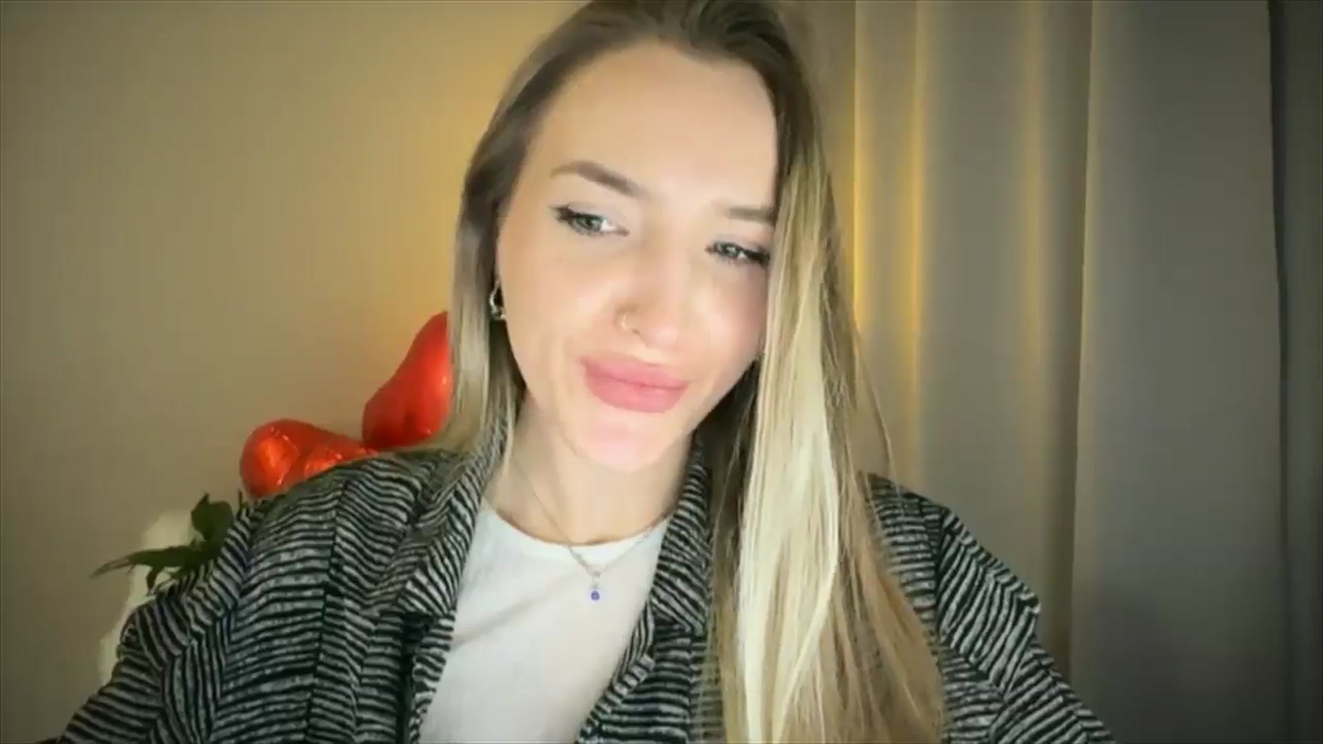 Gallery image thumbnail from My_Diana's myfreecams stream on, 02/18/2025, 21:29 image 9 of 20