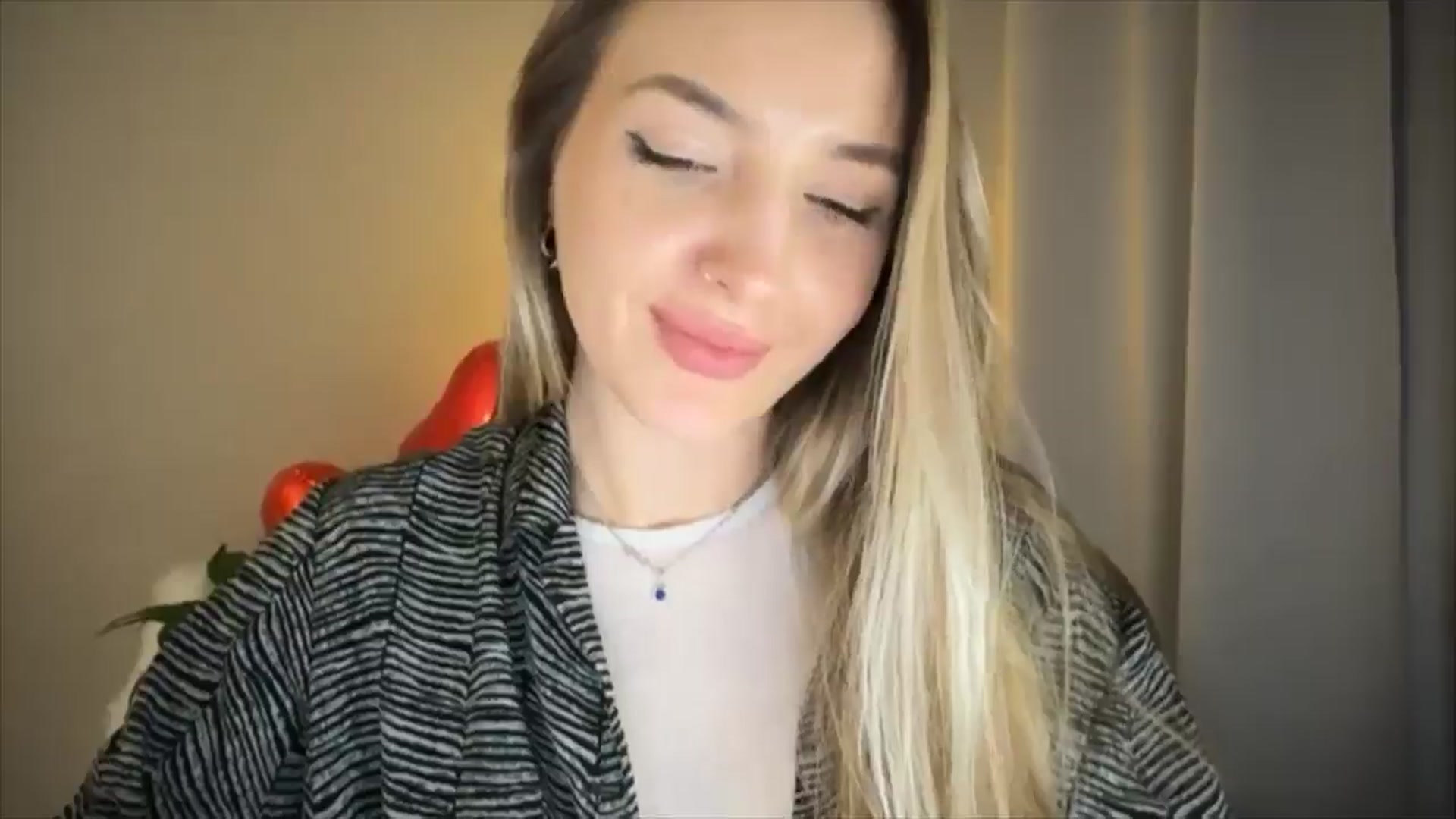 Gallery image thumbnail from My_Diana's myfreecams stream on, 02/18/2025, 21:29 image 11 of 20
