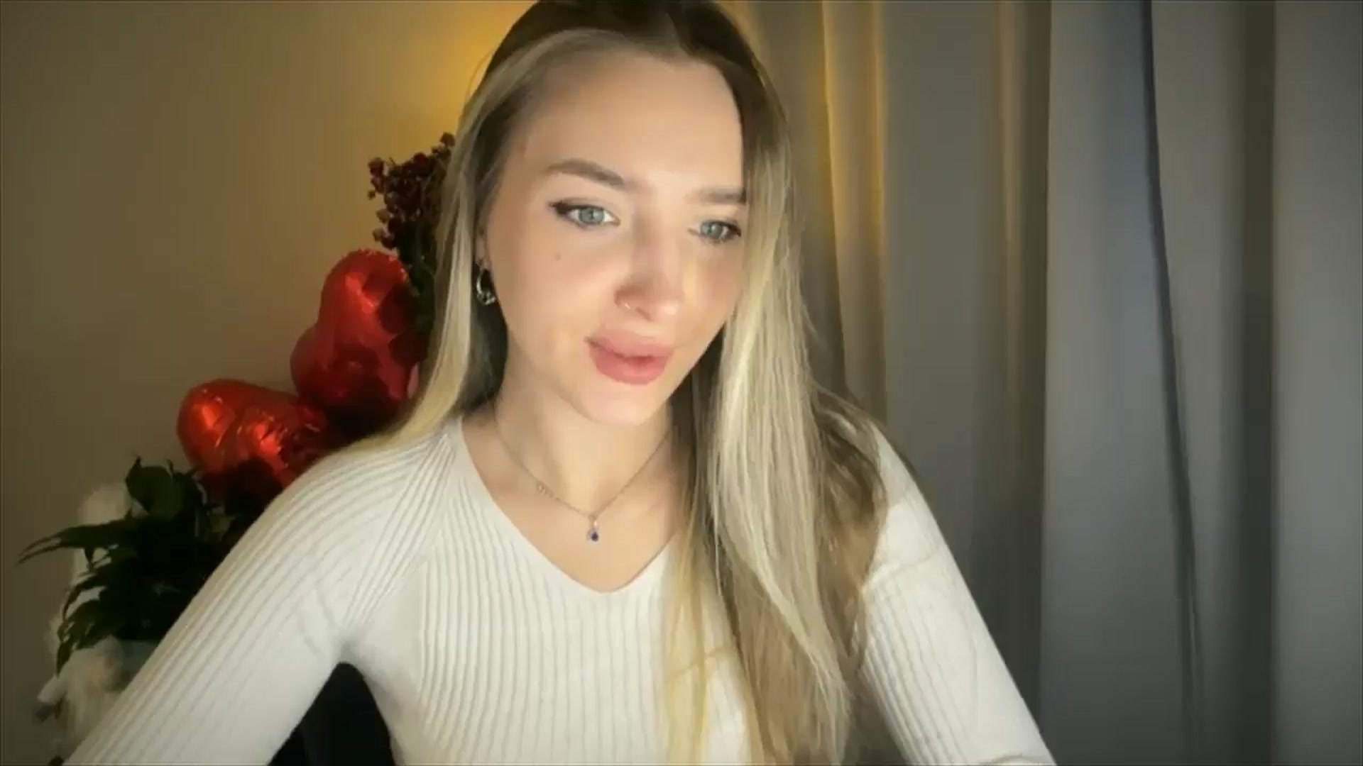 Gallery image thumbnail from My_Diana's myfreecams stream on, 02/19/2025, 15:21 image 13 of 20