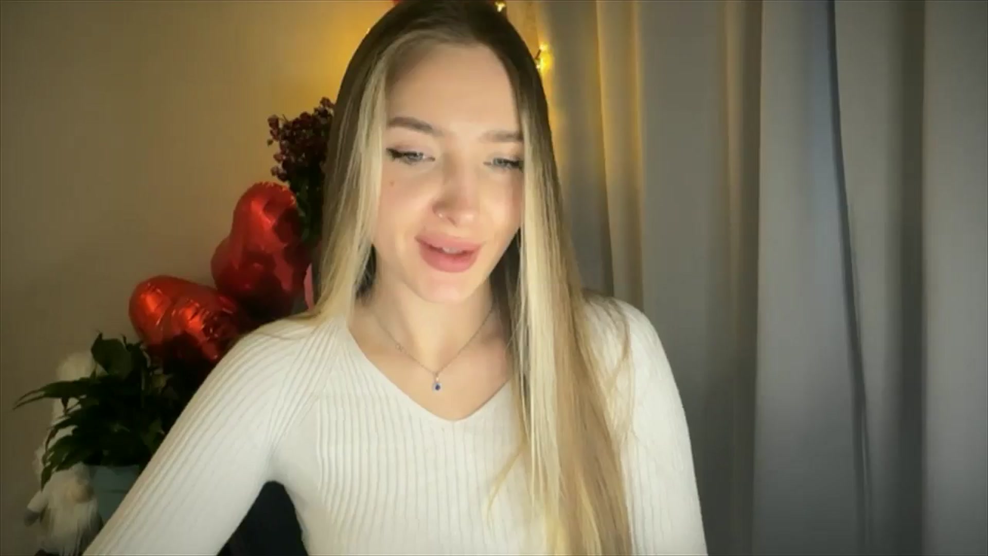 Gallery image thumbnail from My_Diana's myfreecams stream on, 02/19/2025, 15:21 image 9 of 20