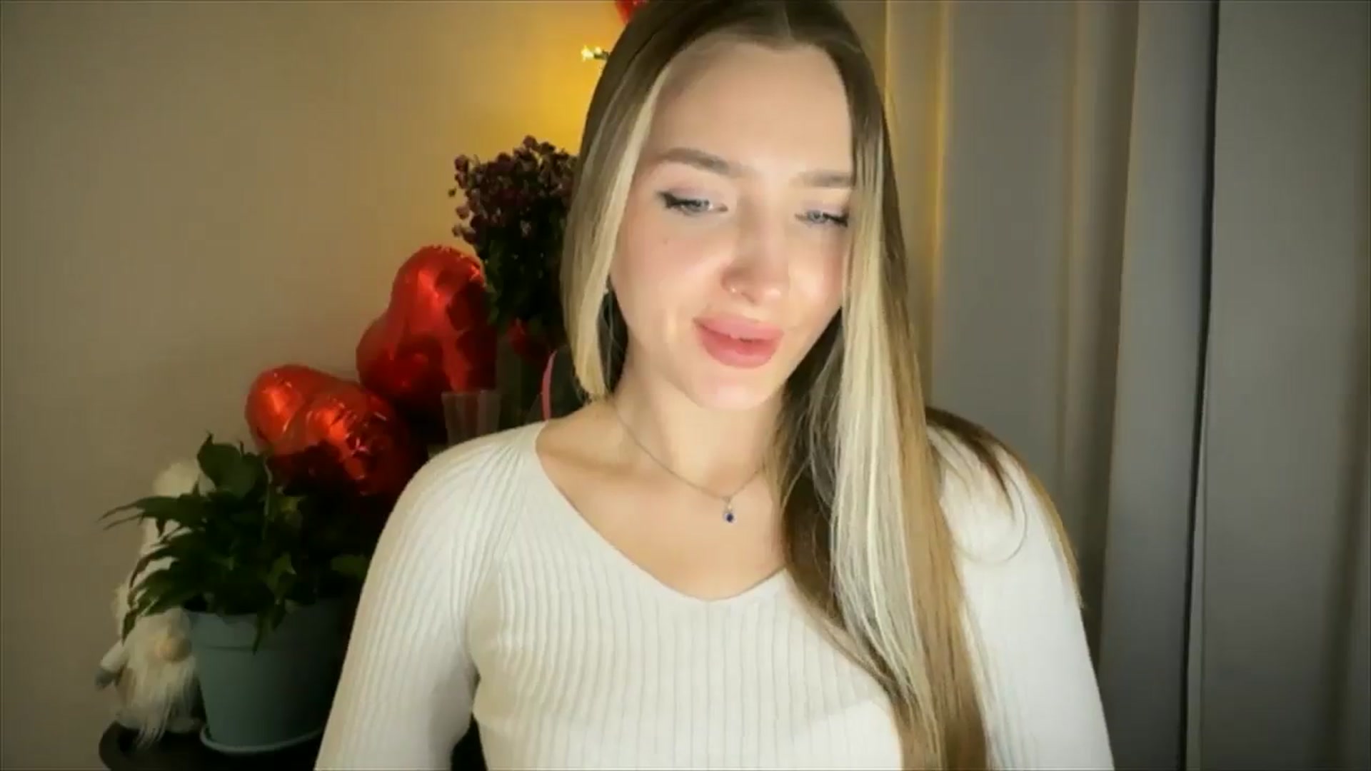 Gallery image thumbnail from My_Diana's myfreecams stream on, 02/19/2025, 22:50 image 5 of 20