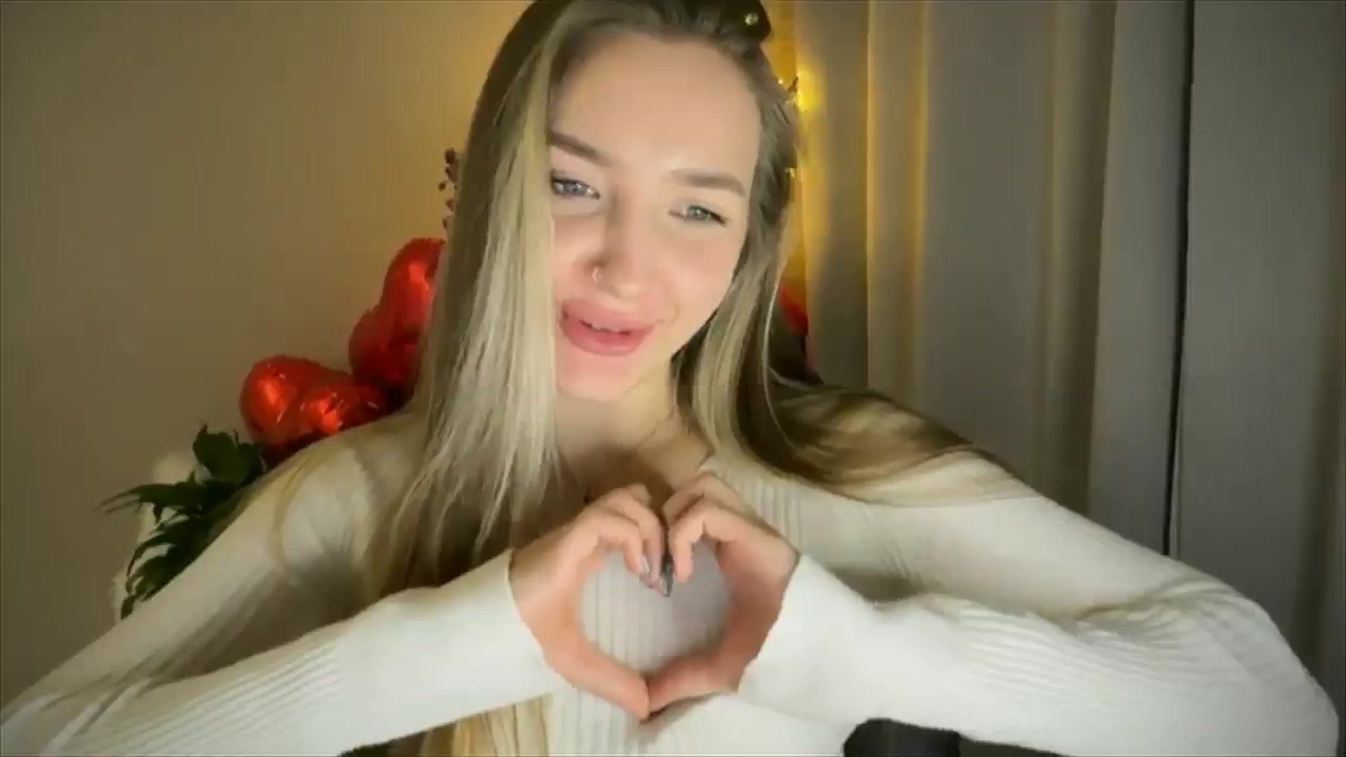Gallery image thumbnail from My_Diana's myfreecams stream on, 02/19/2025, 22:50 image 13 of 20