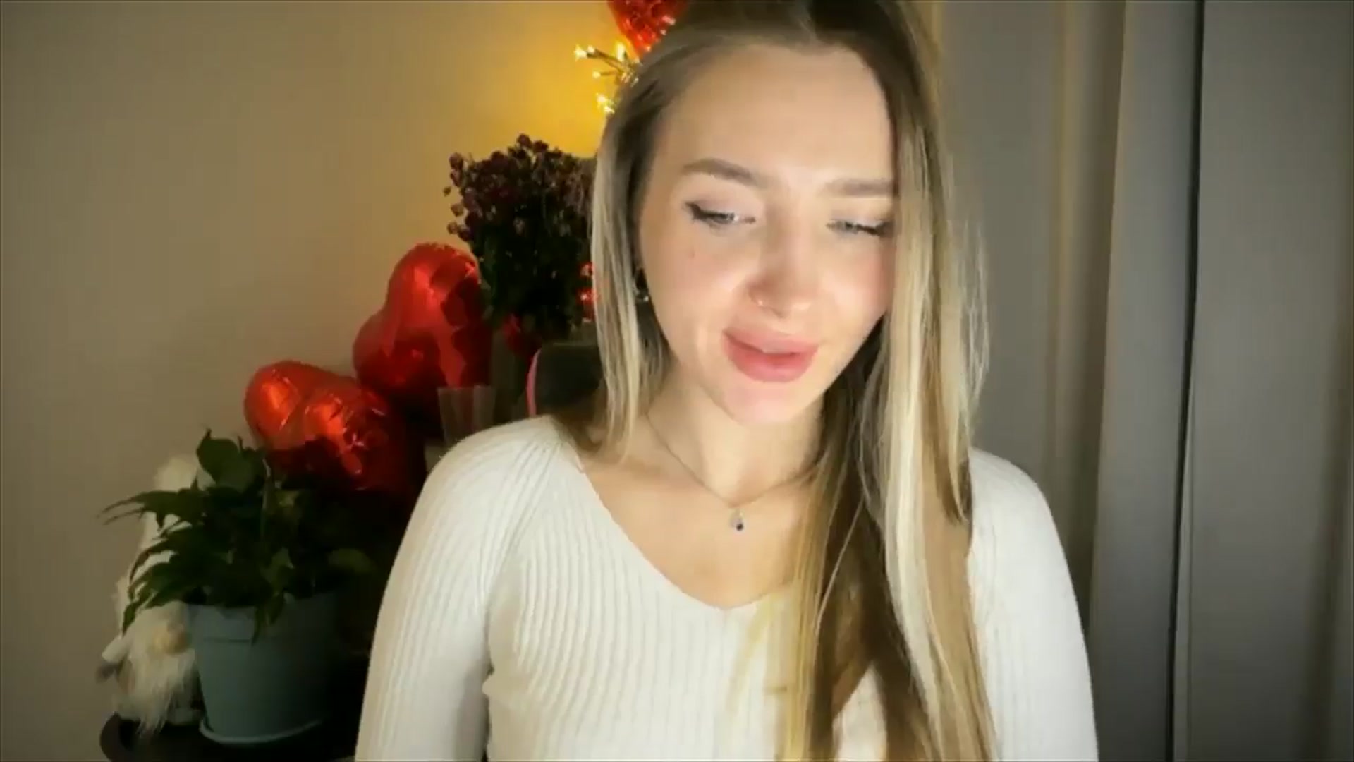 Gallery image thumbnail from My_Diana's myfreecams stream on, 02/19/2025, 22:50 image 7 of 20