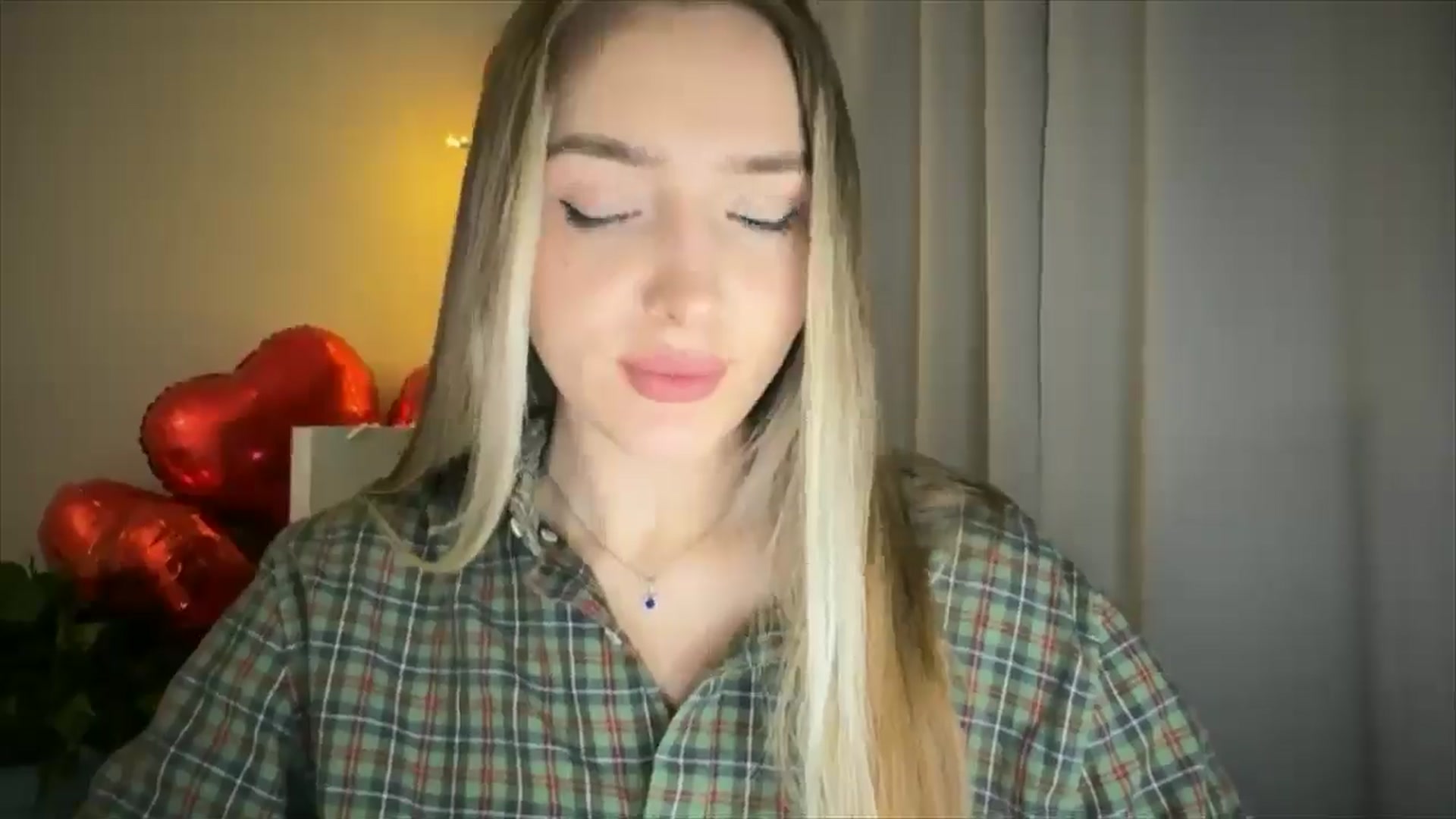 Gallery image thumbnail from My_Diana's myfreecams stream on, 02/20/2025, 21:41 image 2 of 20