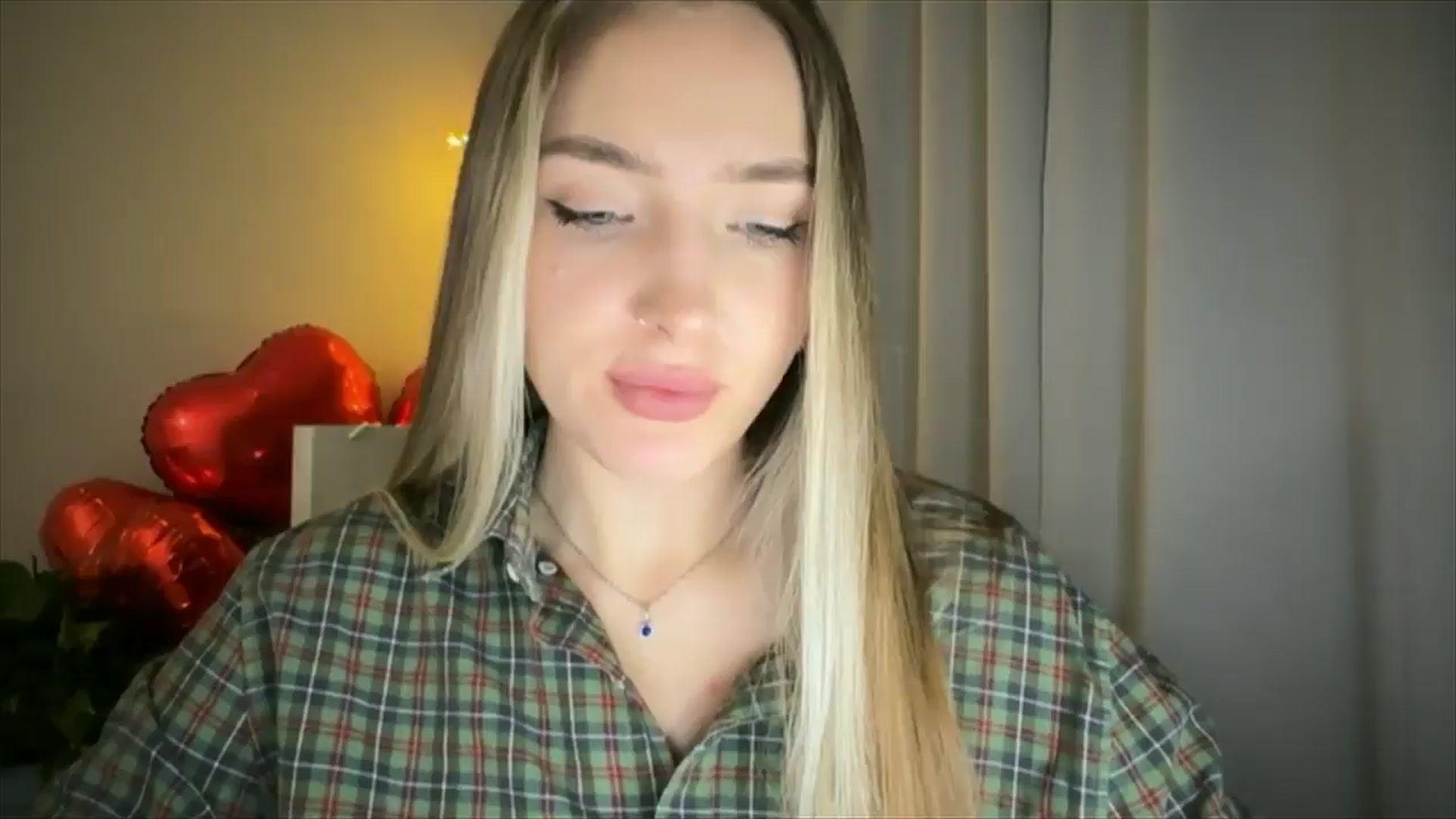 Gallery image thumbnail from My_Diana's myfreecams stream on, 02/20/2025, 21:41 image 9 of 20