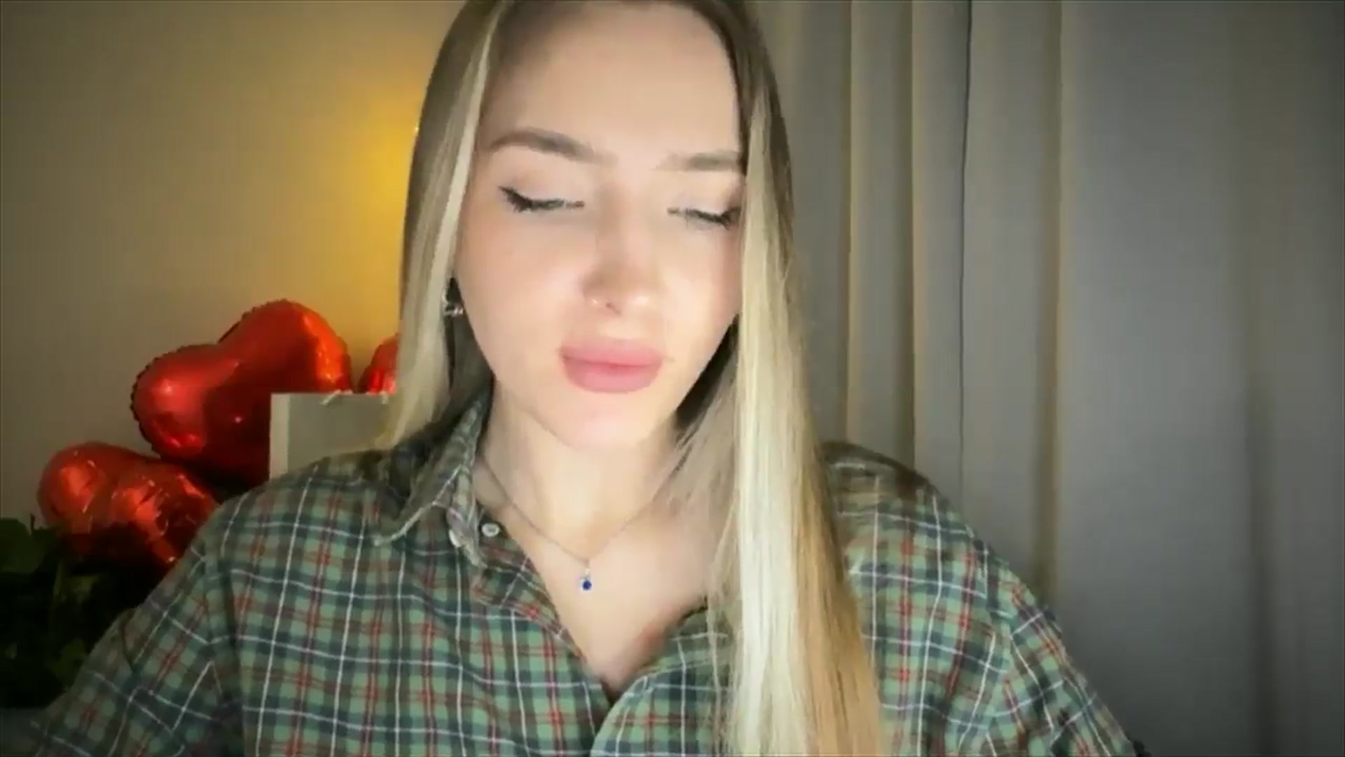 Gallery image thumbnail from My_Diana's myfreecams stream on, 02/20/2025, 21:41 image 10 of 20
