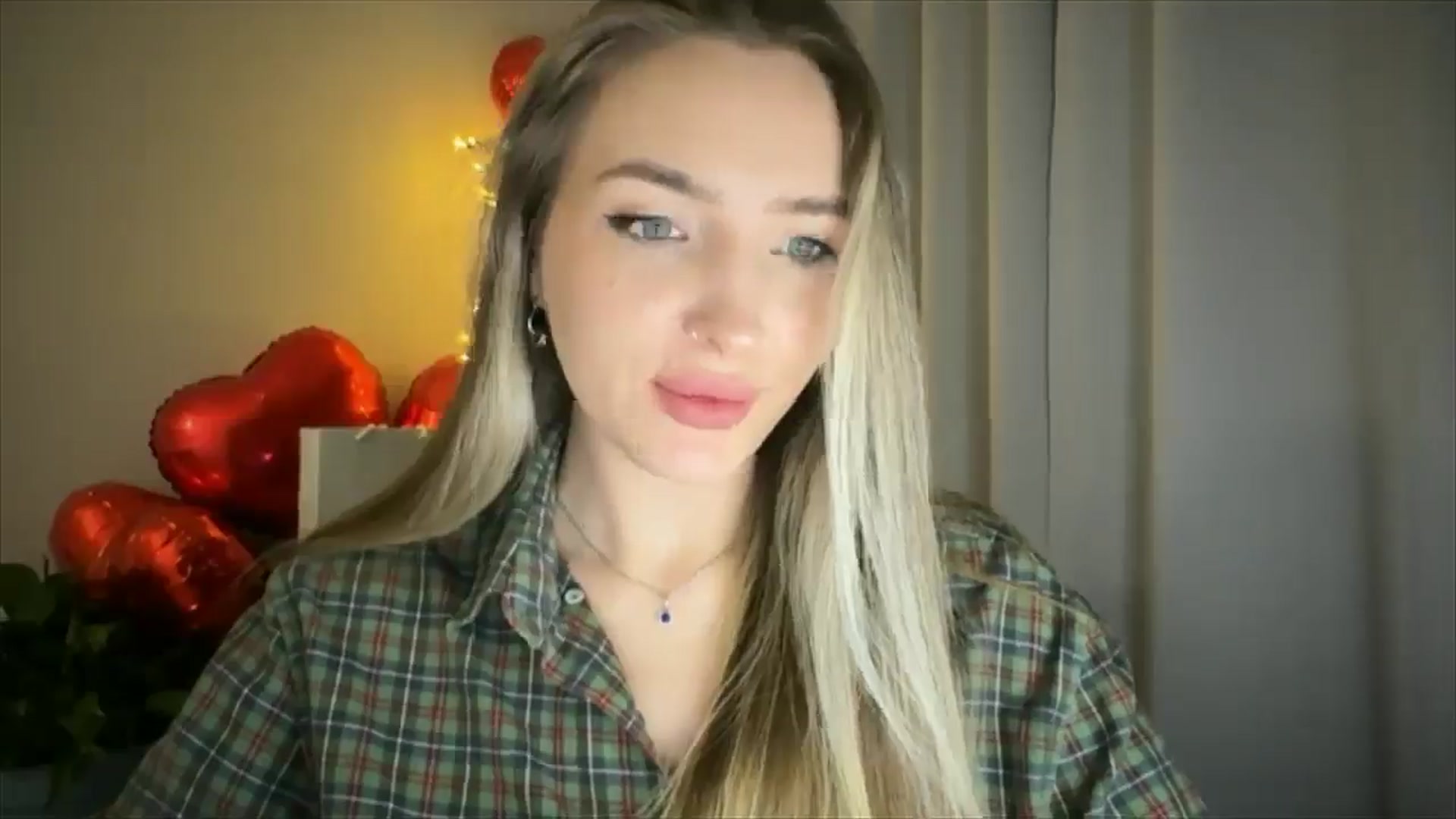 Gallery image thumbnail from My_Diana's myfreecams stream on, 02/20/2025, 22:37 image 20 of 20