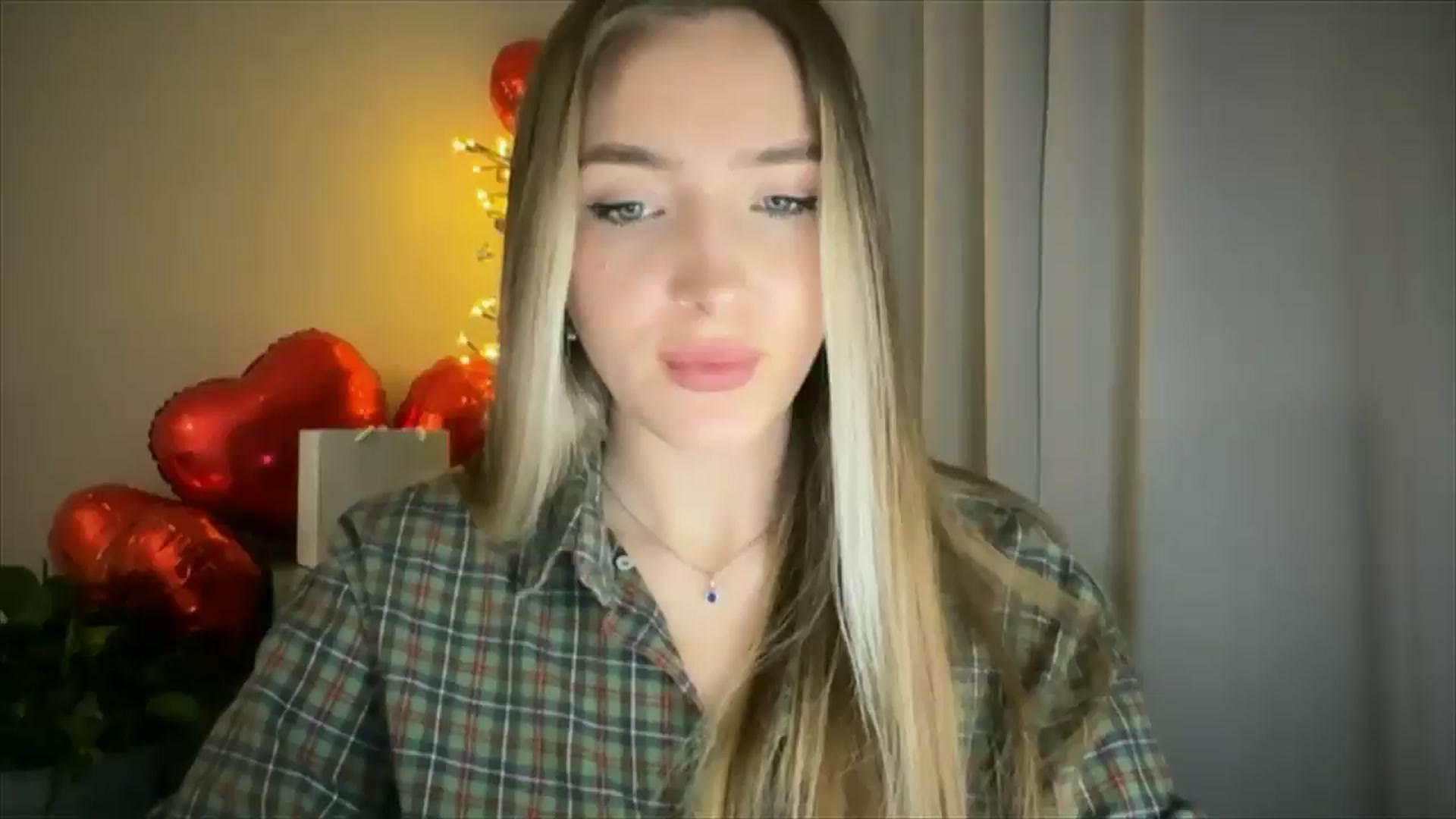 Gallery image thumbnail from My_Diana's myfreecams stream on, 02/20/2025, 22:37 image 7 of 20