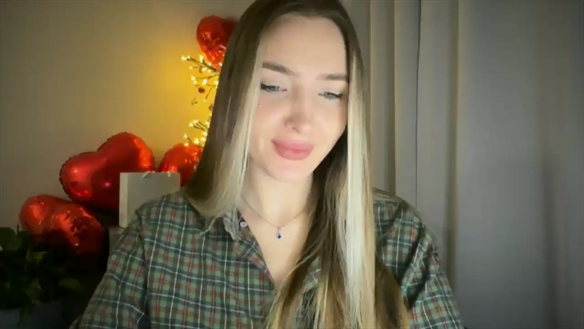 Gallery image thumbnail from My_Diana's myfreecams stream on, 02/20/2025, 22:37 image 11 of 20