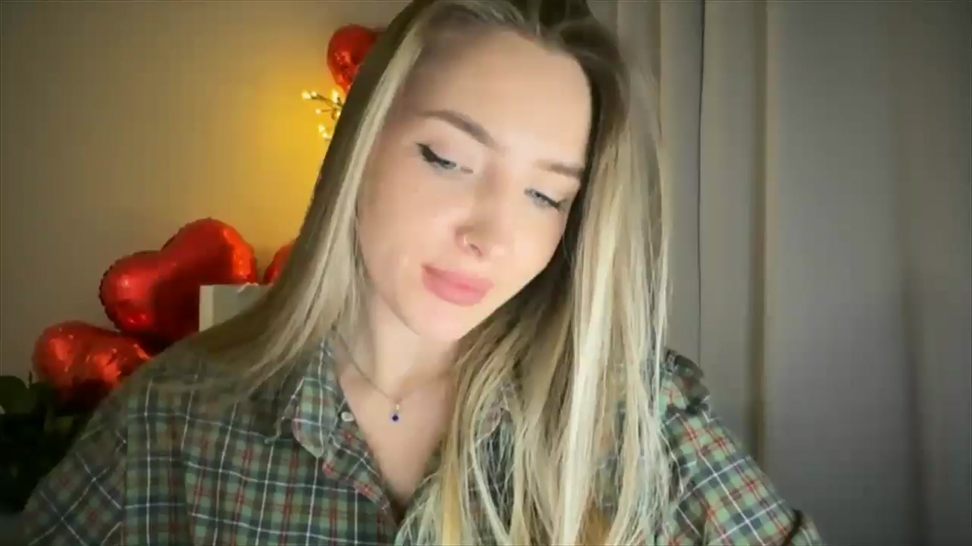 Gallery image thumbnail from My_Diana's myfreecams stream on, 02/20/2025, 23:03 image 18 of 20
