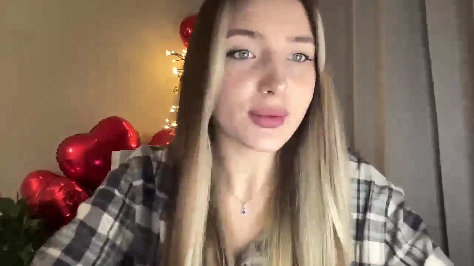 Gallery image thumbnail from My_Diana's myfreecams stream on, 02/21/2025, 16:01 image 17 of 20