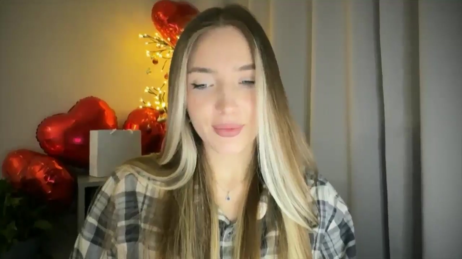Gallery image thumbnail from My_Diana's myfreecams stream on, 02/21/2025, 16:01 image 10 of 20