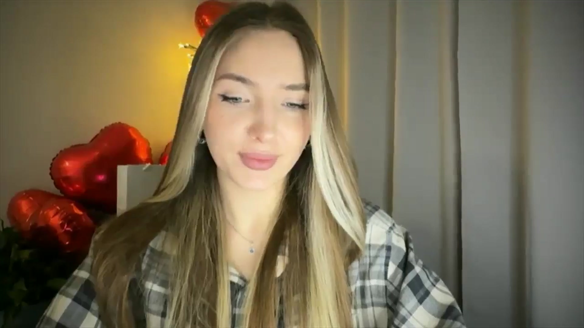Gallery image thumbnail from My_Diana's myfreecams stream on, 02/21/2025, 16:01 image 9 of 20