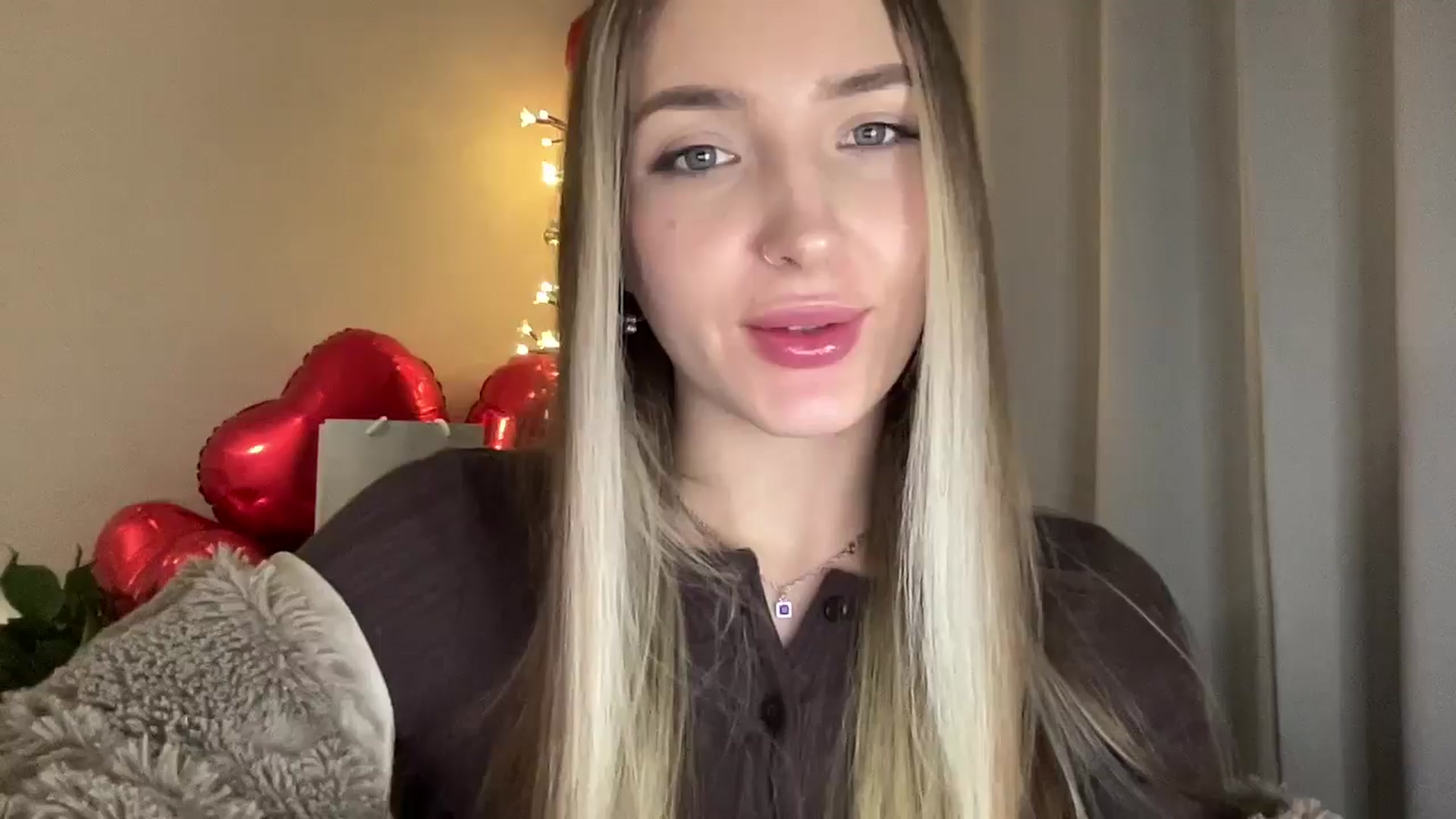 Gallery image thumbnail from My_Diana's myfreecams stream on, 02/22/2025, 23:25 image 14 of 20