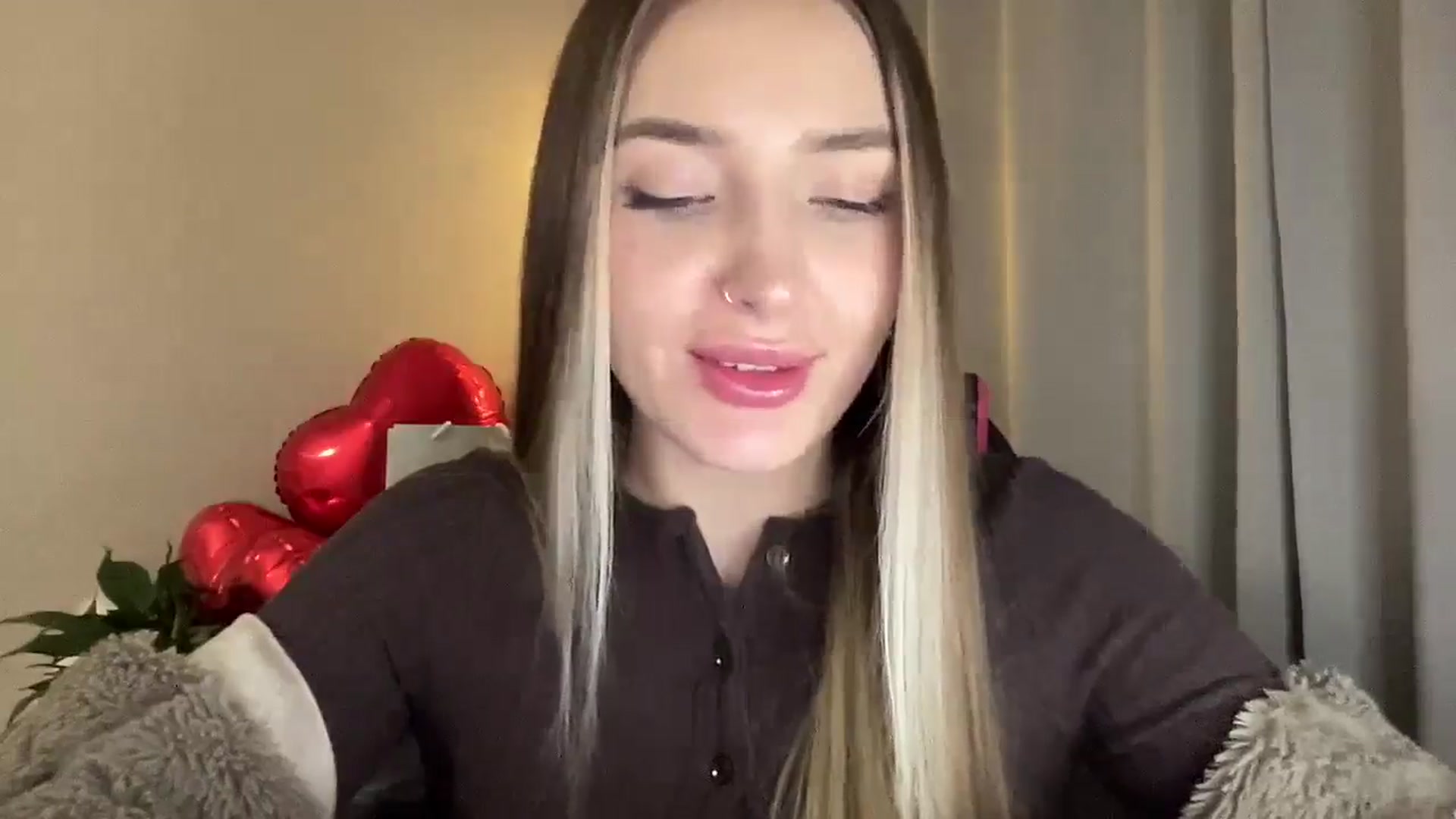 Gallery image thumbnail from My_Diana's myfreecams stream on, 02/22/2025, 23:25 image 20 of 20