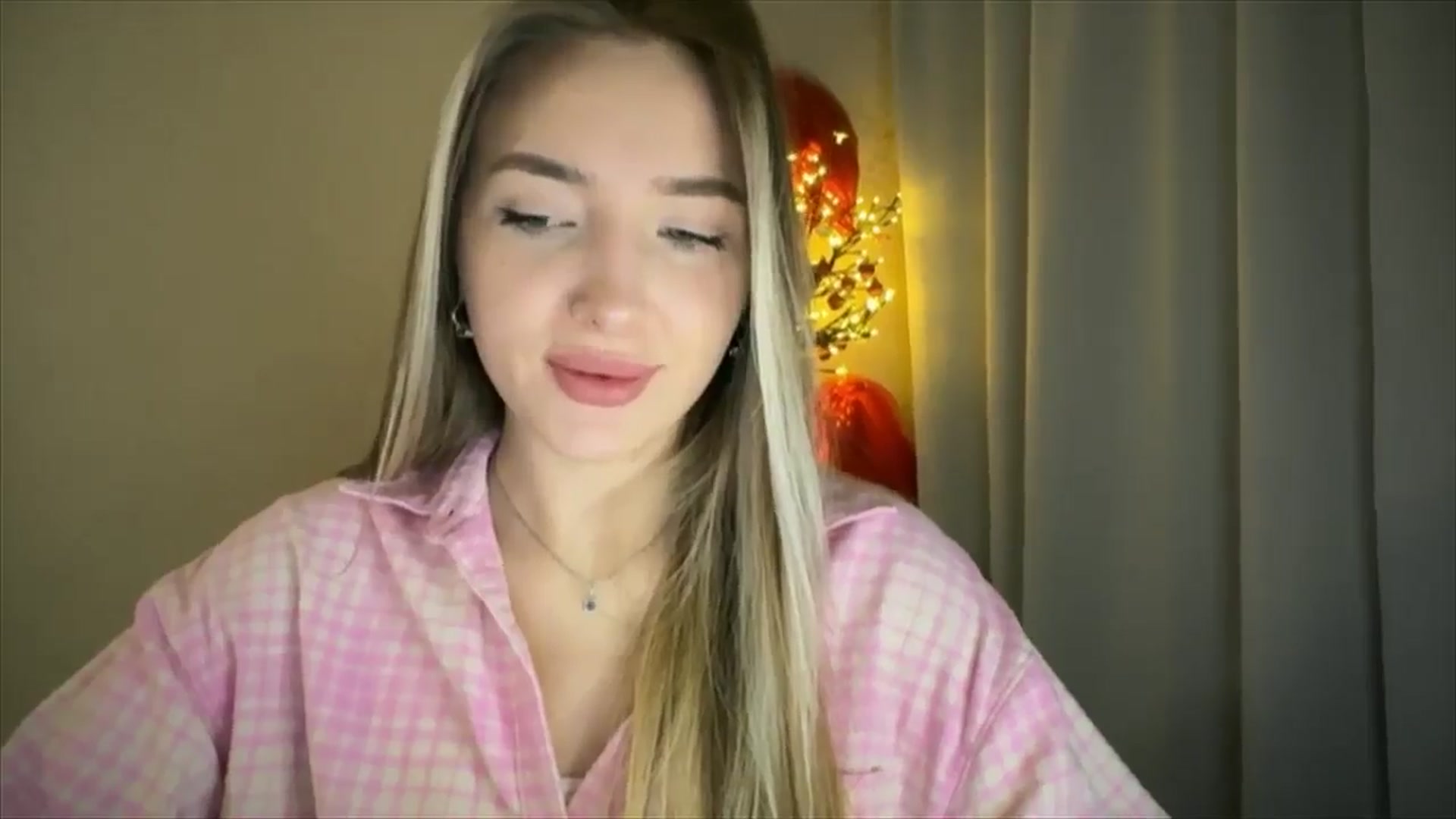 Gallery image thumbnail from My_Diana's myfreecams stream on, 02/23/2025, 16:58 image 10 of 20