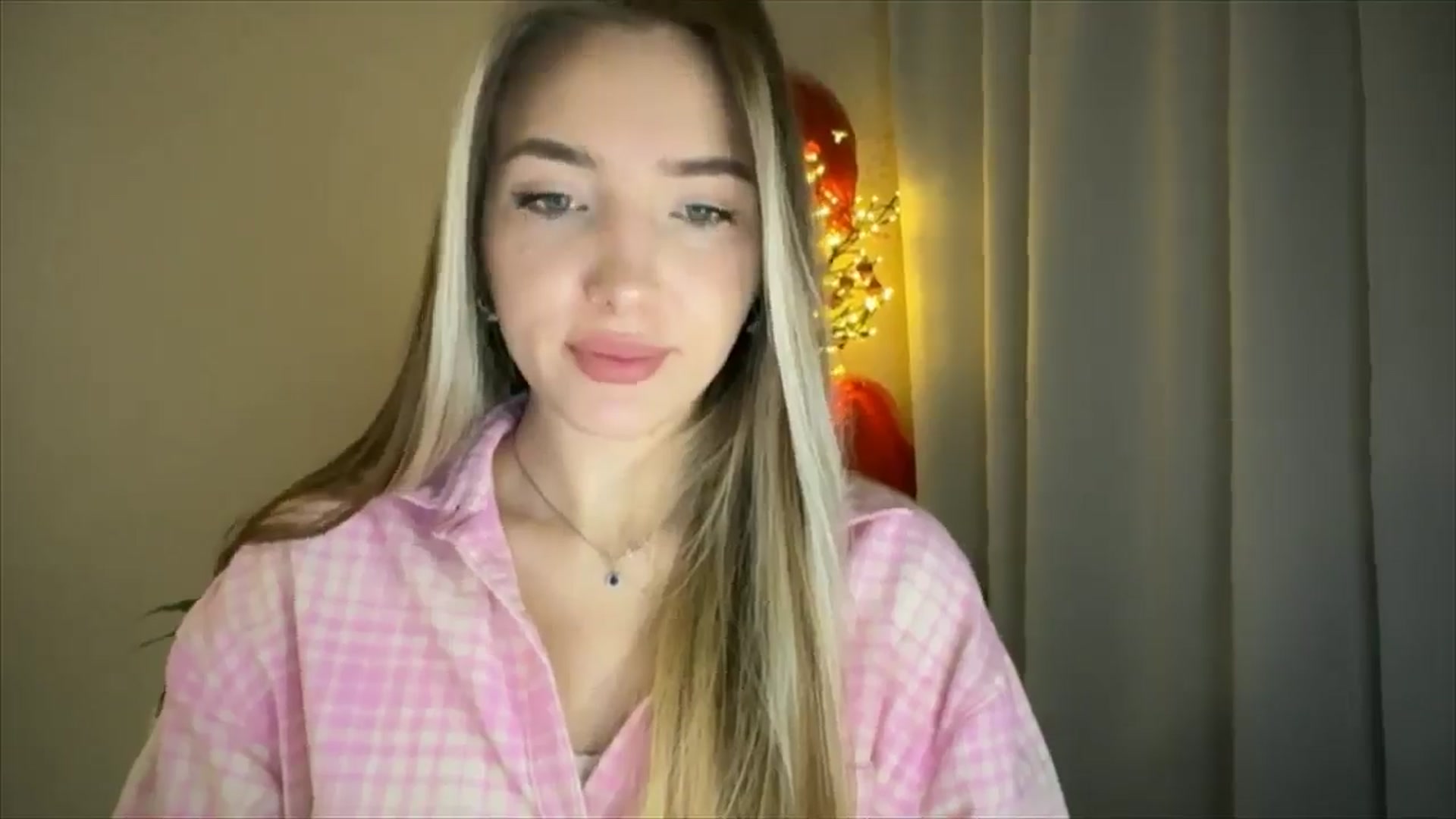 Gallery image thumbnail from My_Diana's myfreecams stream on, 02/23/2025, 16:58 image 9 of 20