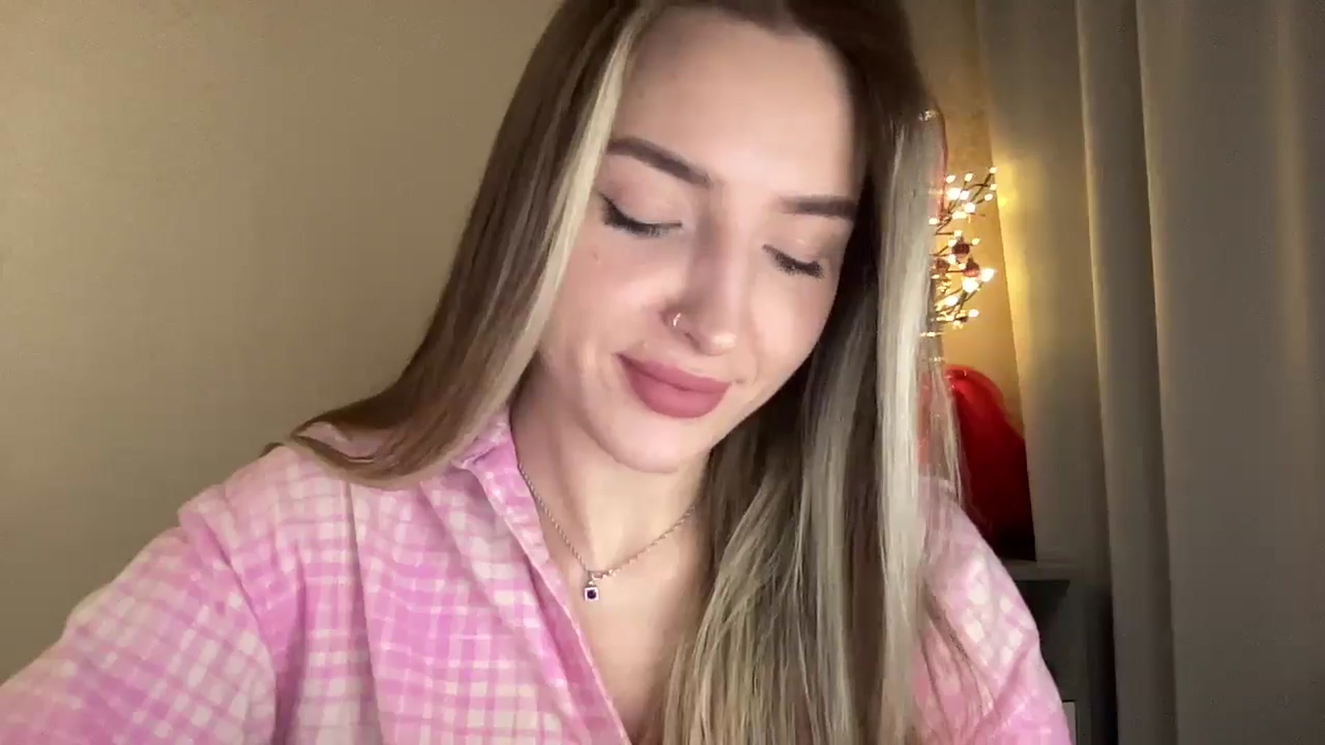 Gallery image thumbnail from My_Diana's myfreecams stream on, 02/23/2025, 16:58 image 19 of 20
