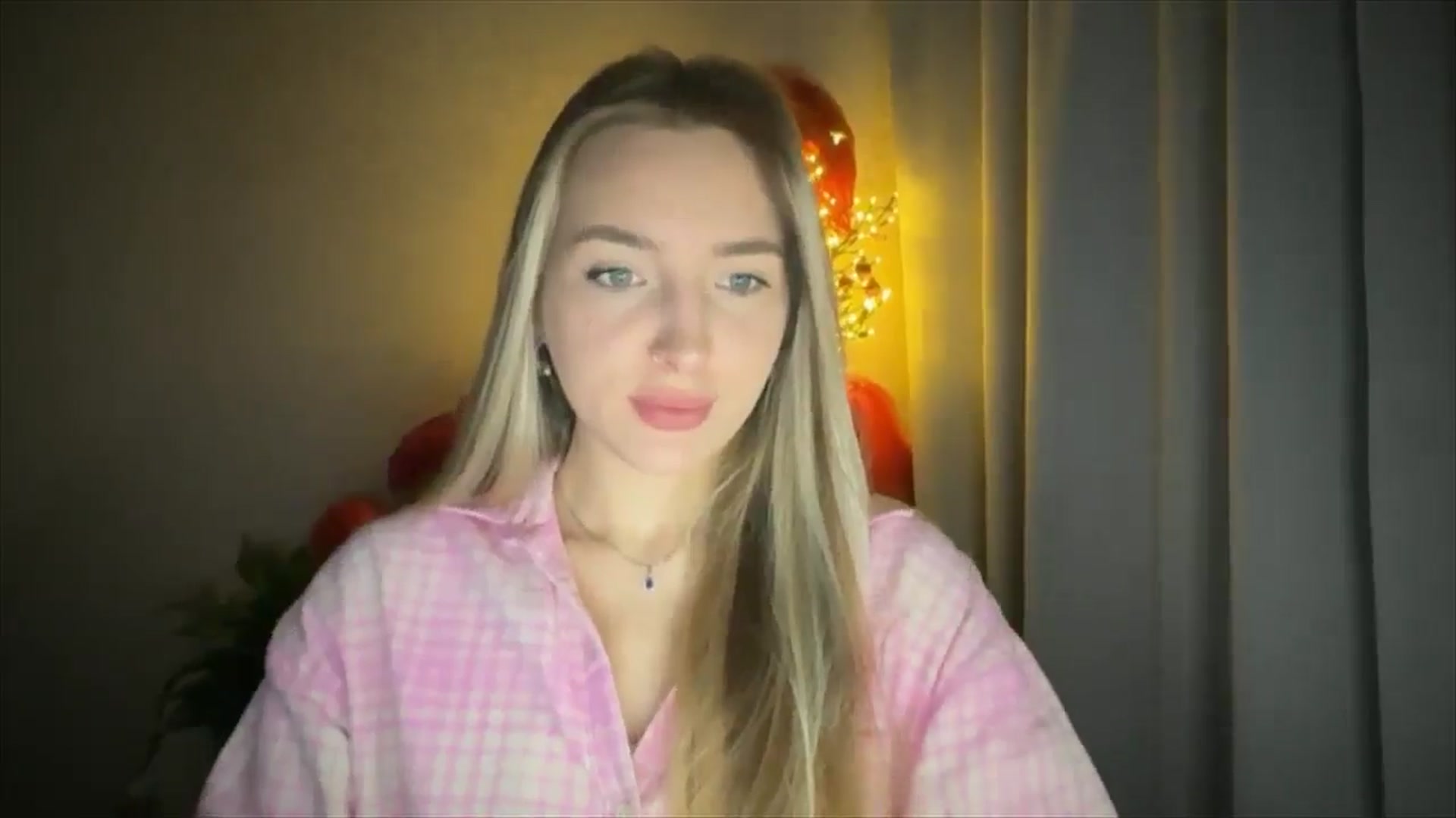 Gallery image thumbnail from My_Diana's myfreecams stream on, 02/23/2025, 16:58 image 7 of 20