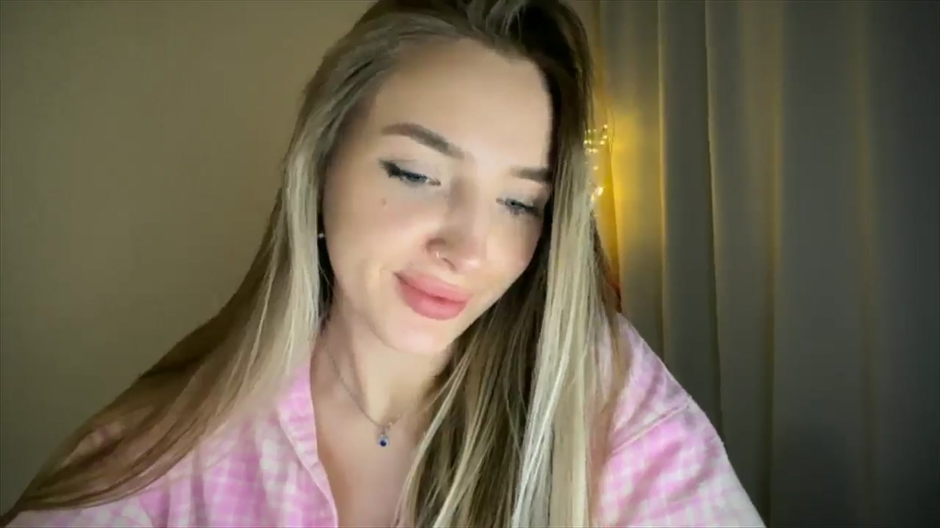 Gallery image thumbnail from My_Diana's myfreecams stream on, 02/23/2025, 23:31 image 11 of 20