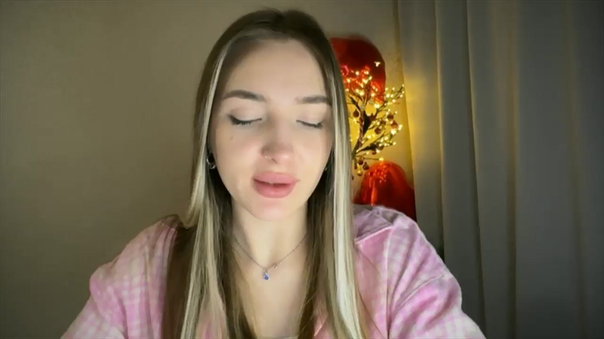 Gallery image thumbnail from My_Diana's myfreecams stream on, 02/23/2025, 23:31 image 1 of 20