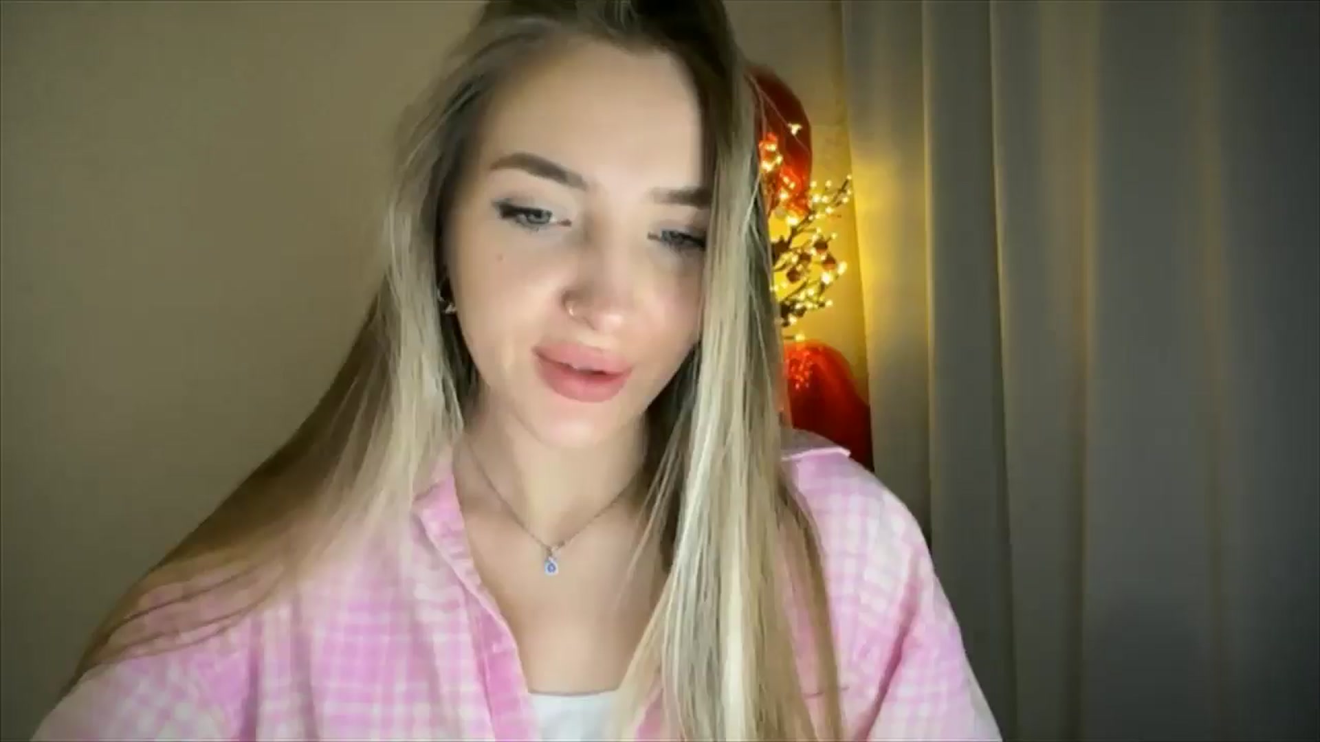 Gallery image thumbnail from My_Diana's myfreecams stream on, 02/23/2025, 23:31 image 10 of 20