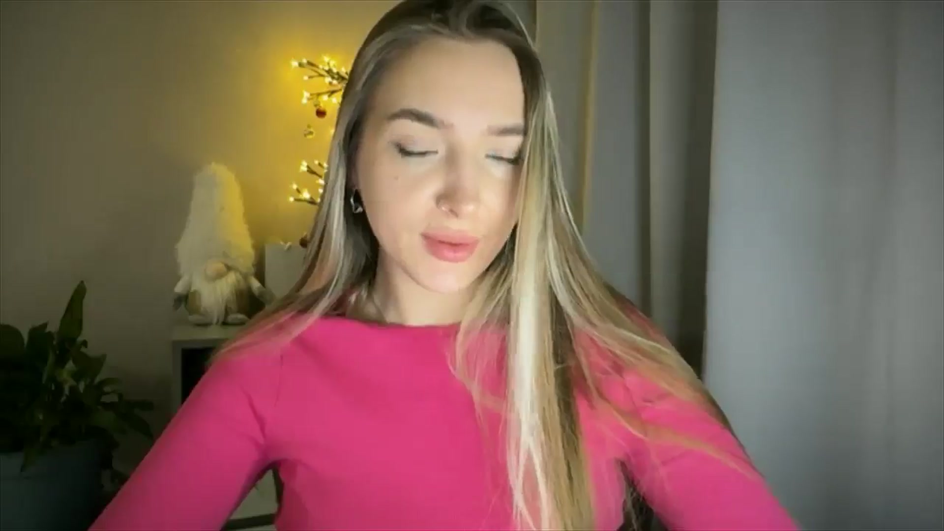 Gallery image thumbnail from My_Diana's myfreecams stream on, 02/25/2025, 22:24 image 10 of 20