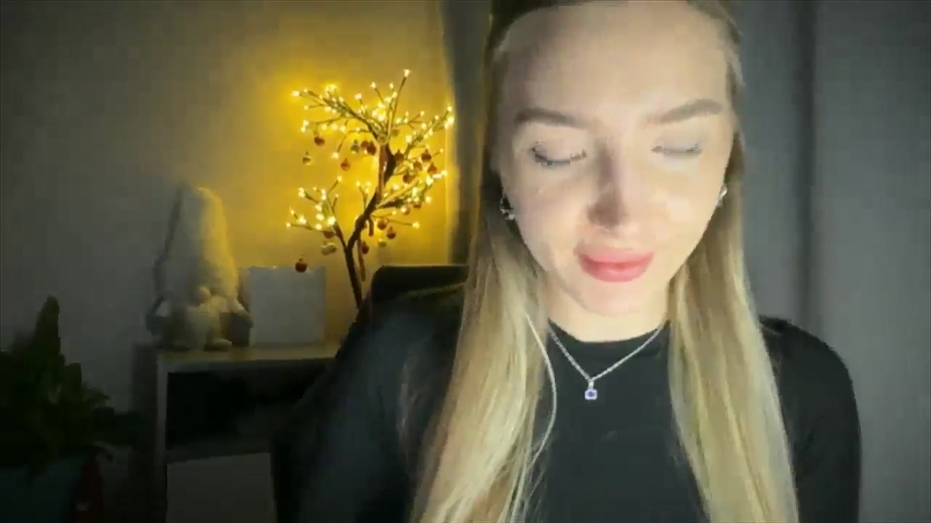 Gallery image thumbnail from My_Diana's myfreecams stream on, 02/26/2025, 15:57 image 9 of 20