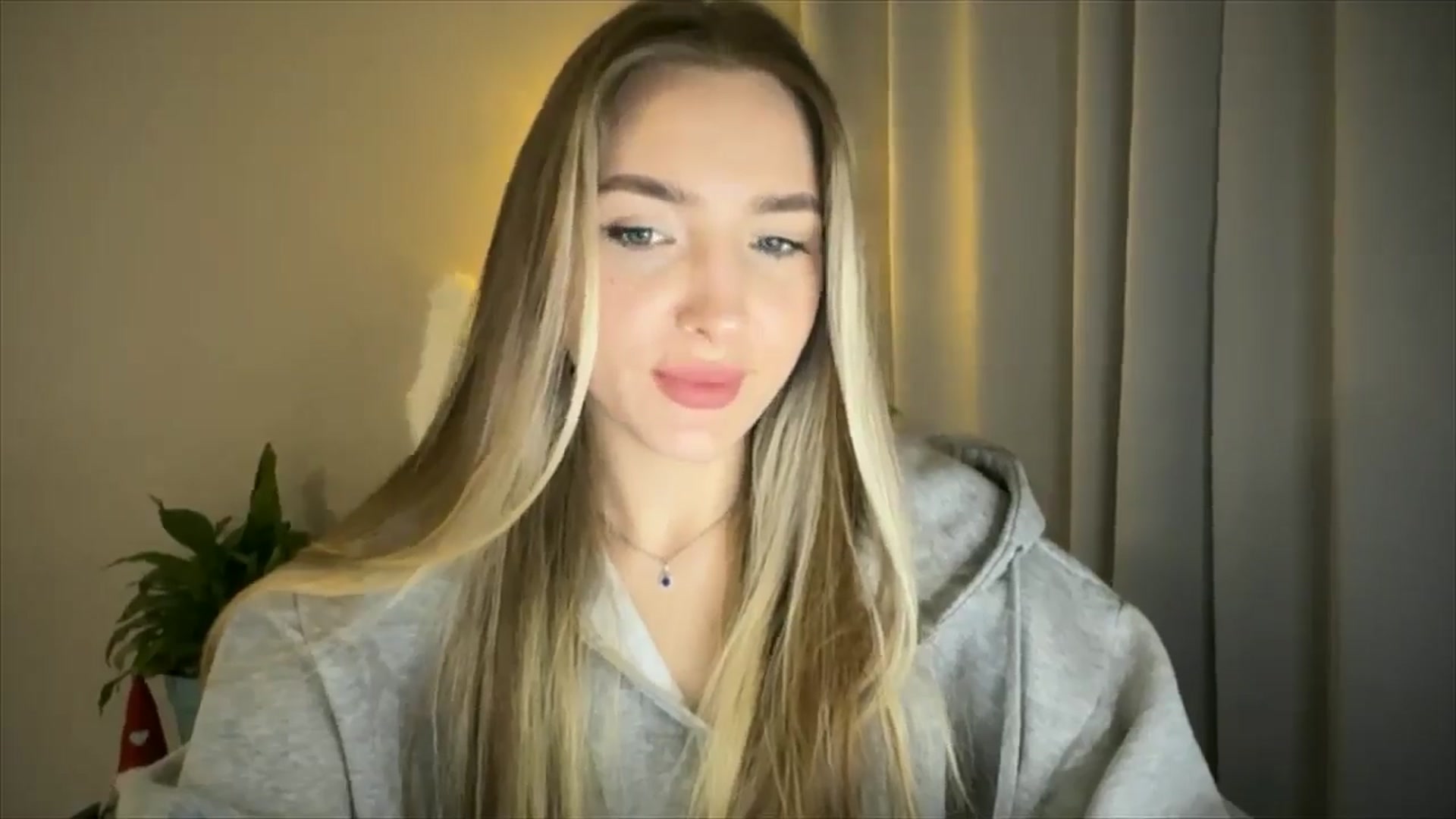 Gallery image thumbnail from My_Diana's myfreecams stream on, 02/27/2025, 16:22 image 13 of 20