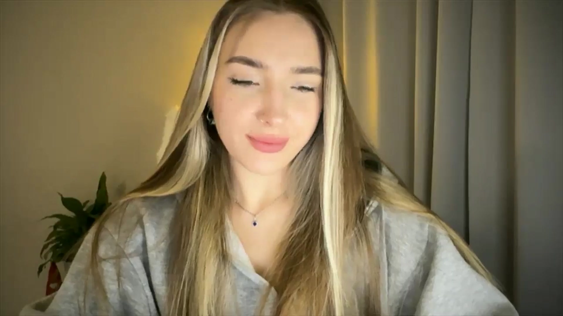 Gallery image thumbnail from My_Diana's myfreecams stream on, 02/27/2025, 16:22 image 2 of 20
