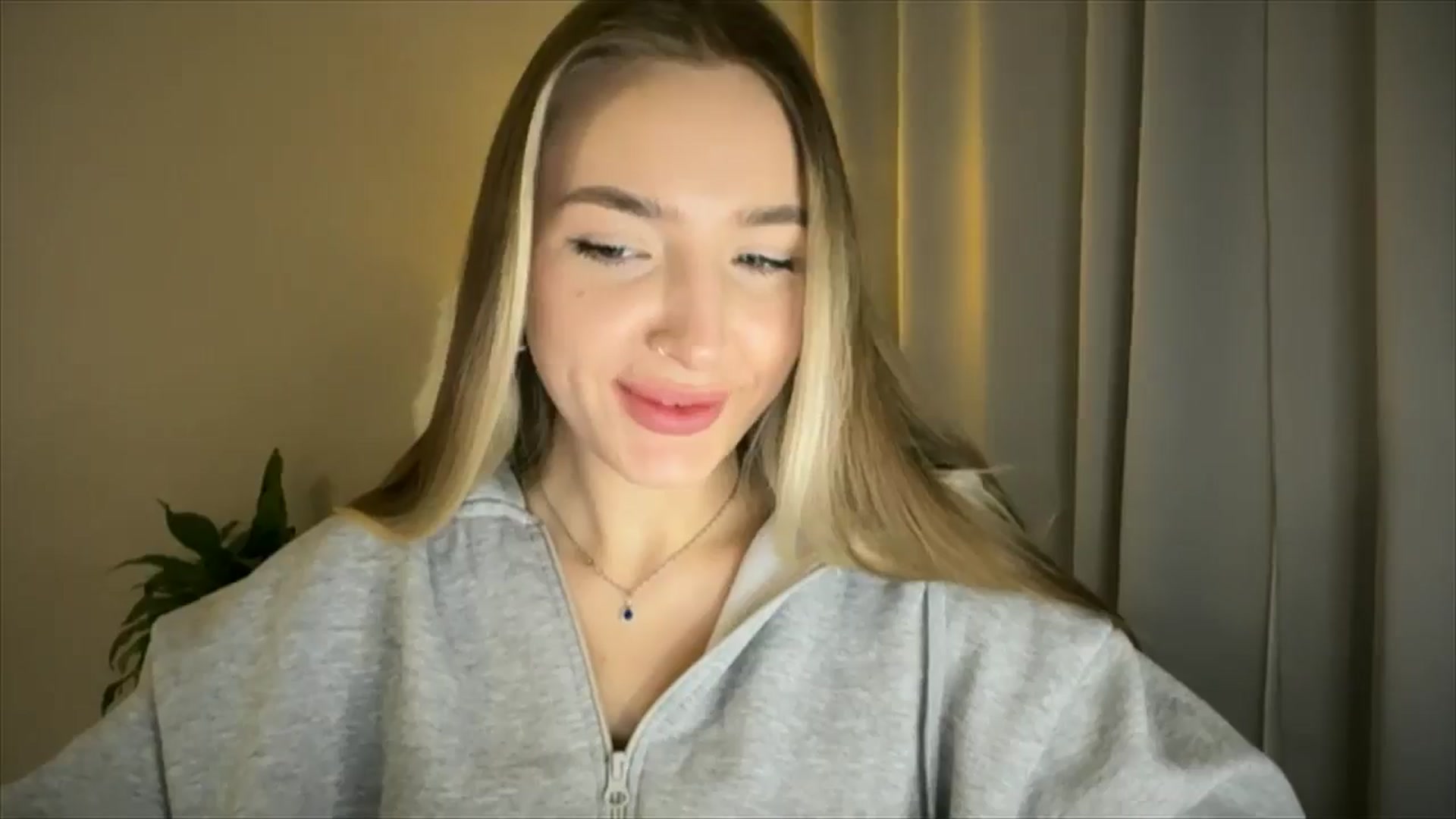 Gallery image thumbnail from My_Diana's myfreecams stream on, 02/27/2025, 17:01 image 6 of 20