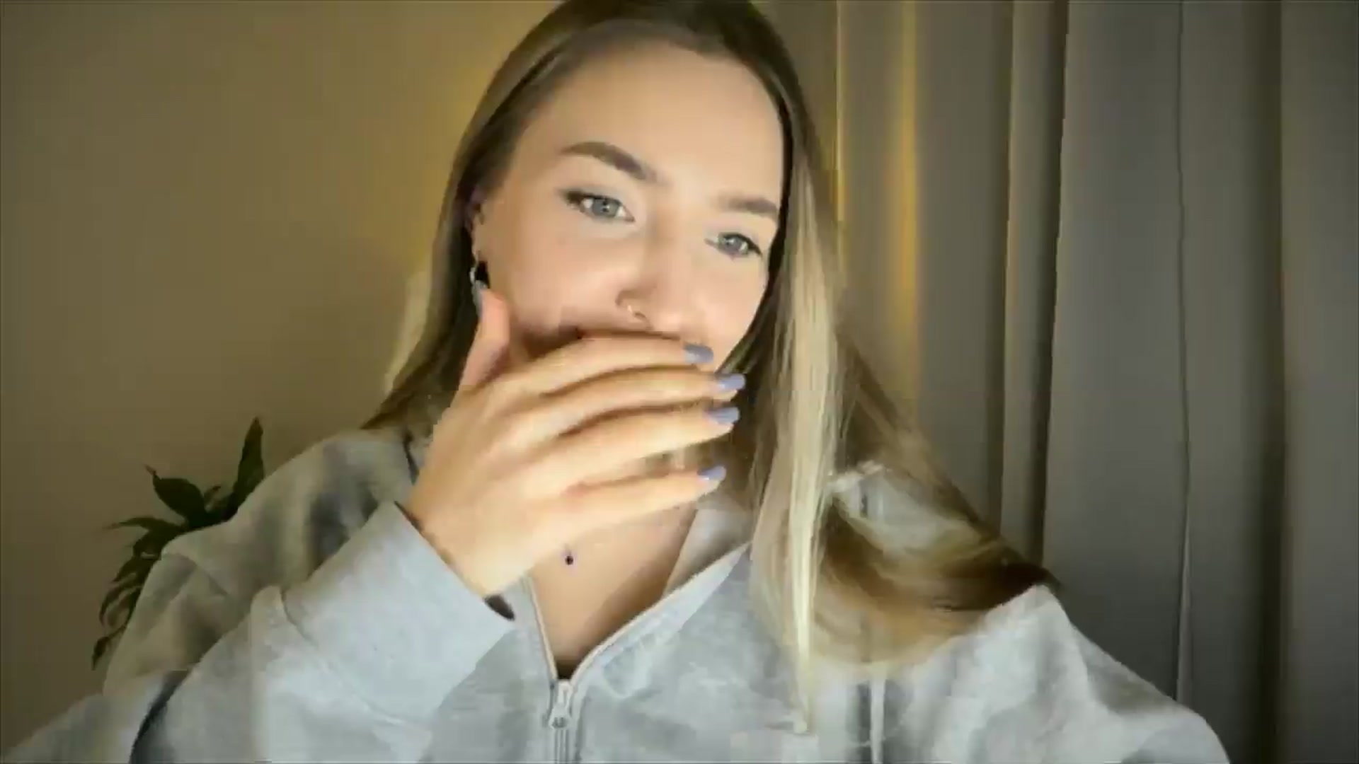 Gallery image thumbnail from My_Diana's myfreecams stream on, 02/27/2025, 17:01 image 14 of 20