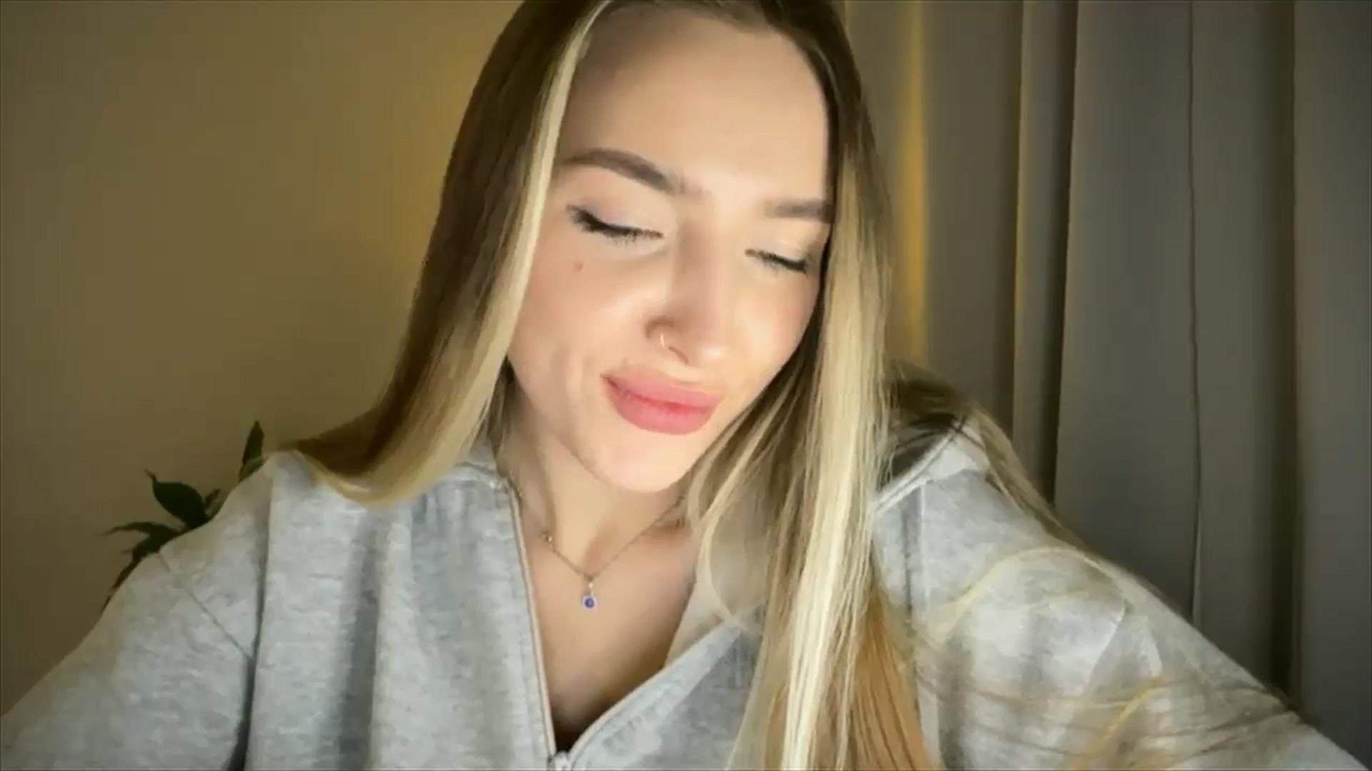 Gallery image thumbnail from My_Diana's myfreecams stream on, 02/27/2025, 17:01 image 20 of 20