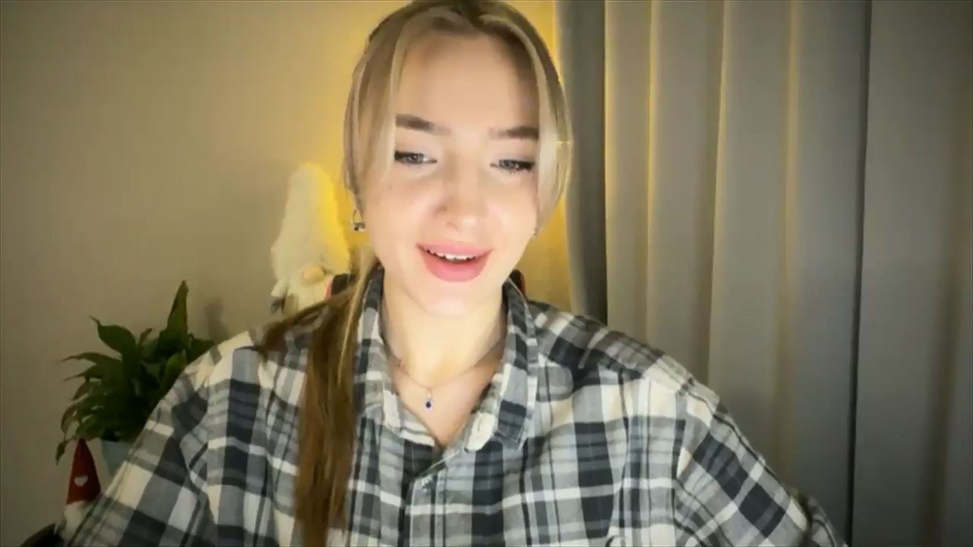 Gallery image thumbnail from My_Diana's myfreecams stream on, 03/02/2025, 17:02 image 5 of 20