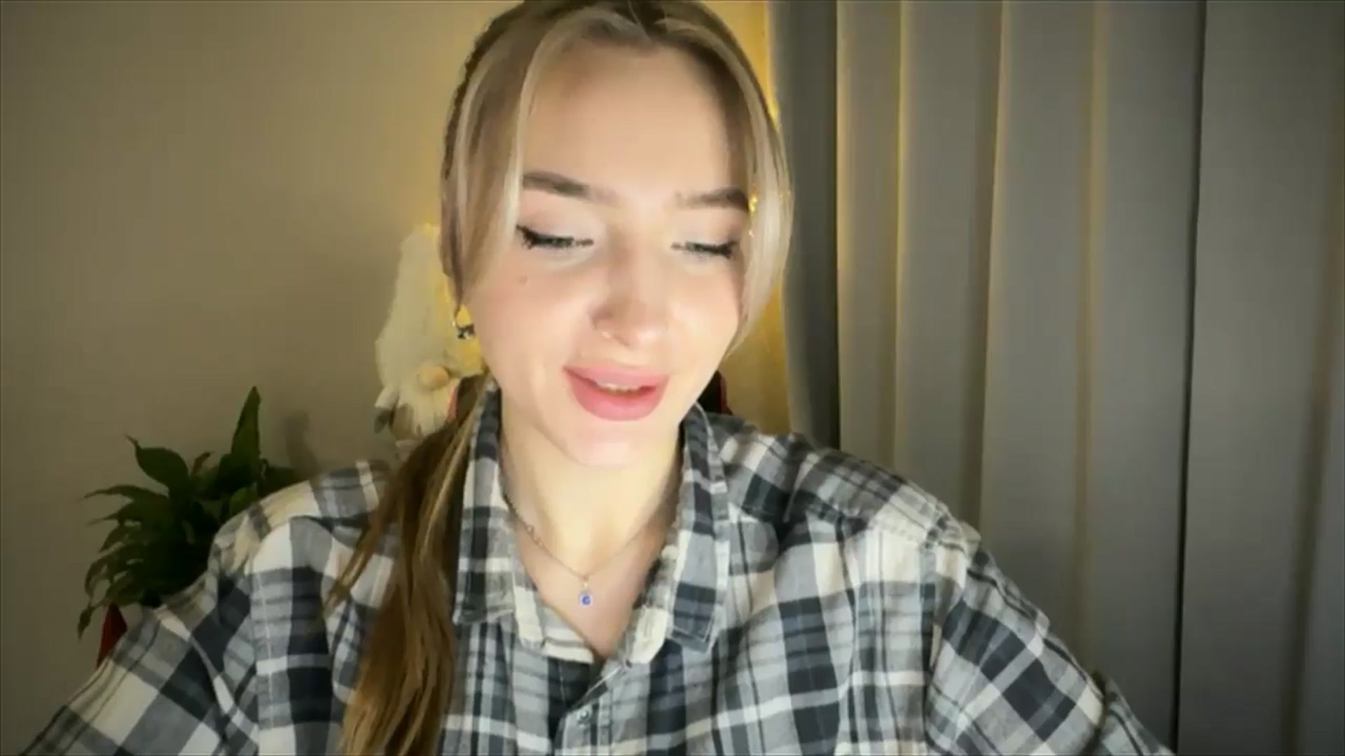 Gallery image thumbnail from My_Diana's myfreecams stream on, 03/02/2025, 17:02 image 8 of 20