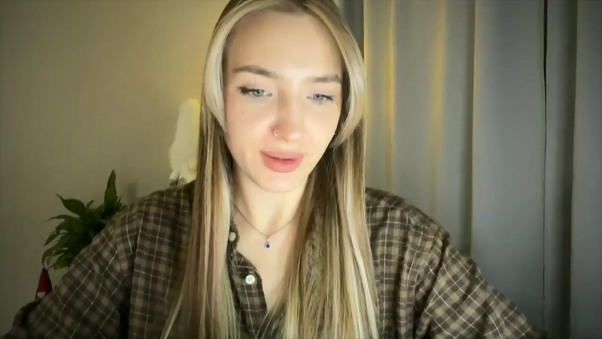 Gallery image thumbnail from My_Diana's myfreecams stream on, 03/04/2025, 22:33 image 5 of 20