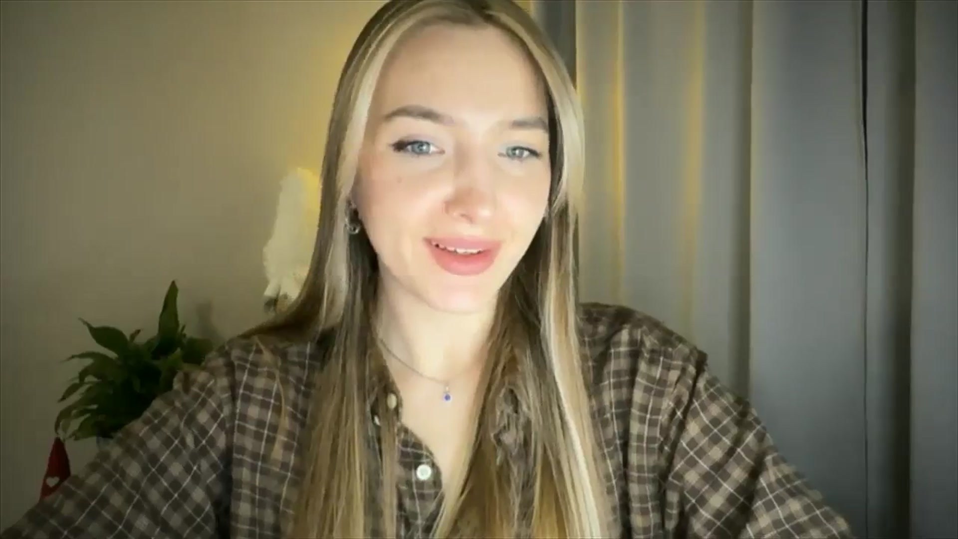 Gallery image thumbnail from My_Diana's myfreecams stream on, 03/04/2025, 22:33 image 7 of 20