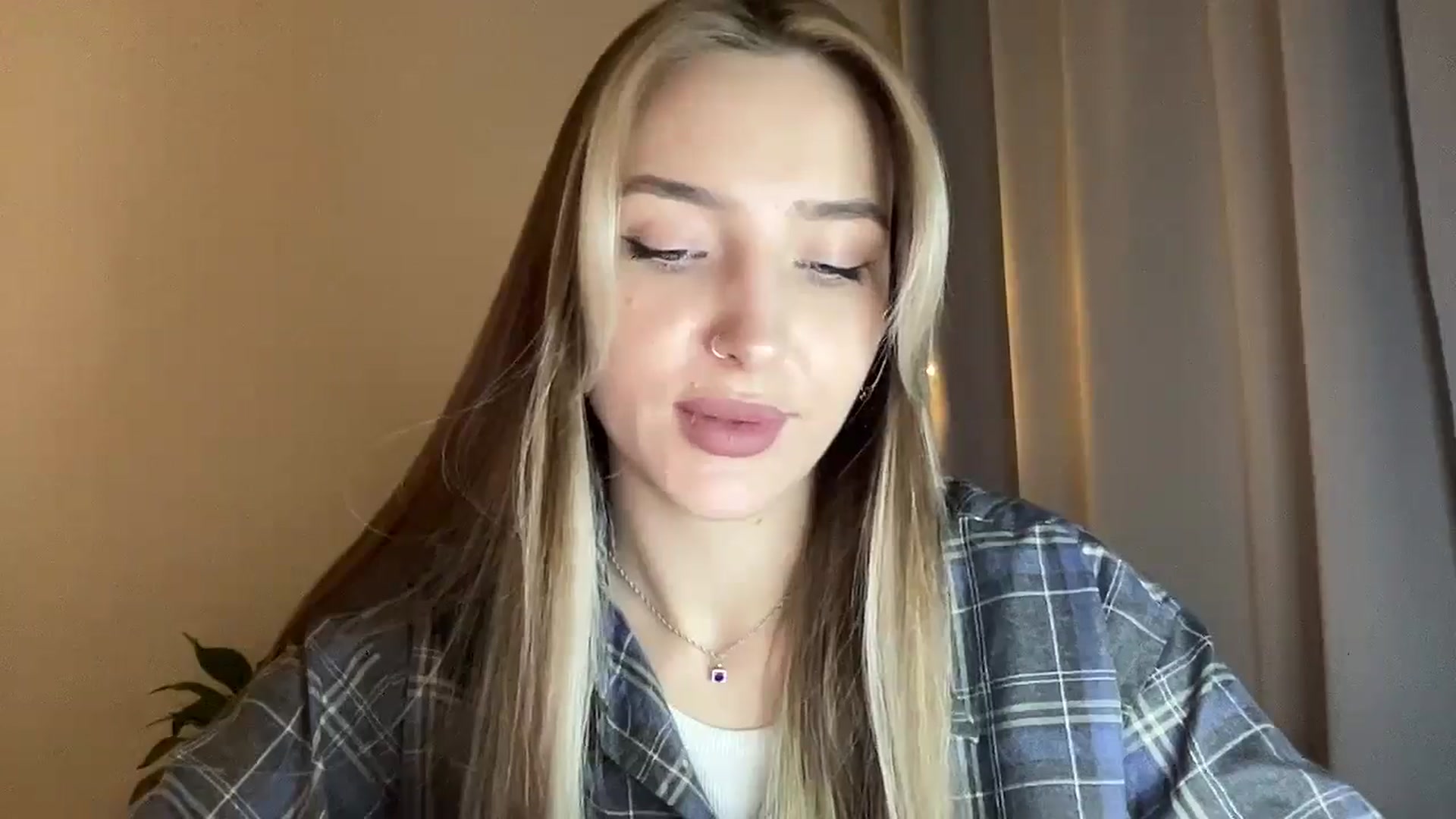Gallery image thumbnail from My_Diana's myfreecams stream on, 03/05/2025, 17:19 image 18 of 20