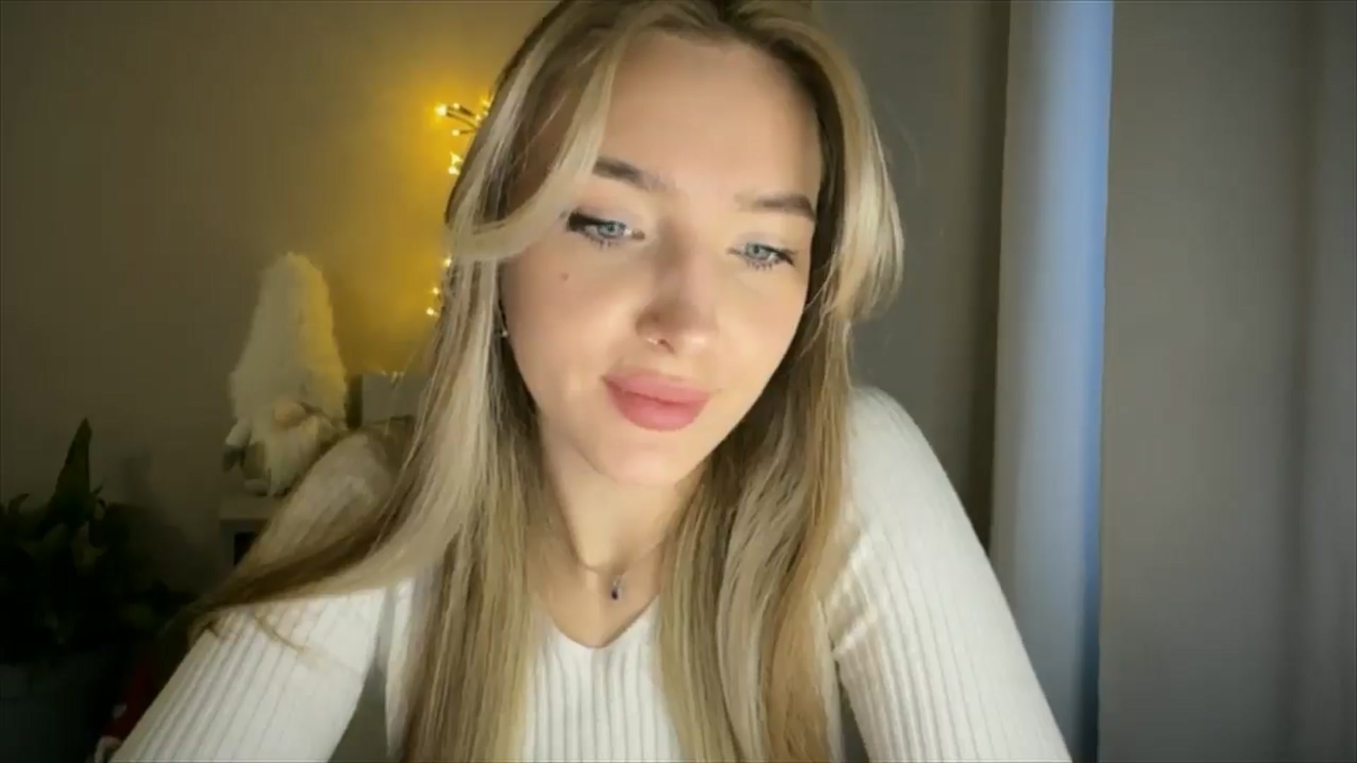 Gallery image thumbnail from My_Diana's myfreecams stream on, 03/06/2025, 14:21 image 10 of 20