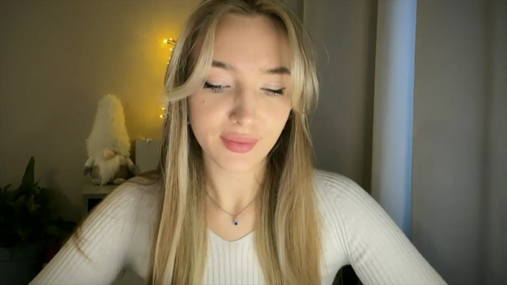 Gallery image thumbnail from My_Diana's myfreecams stream on, 03/06/2025, 14:21 image 11 of 20