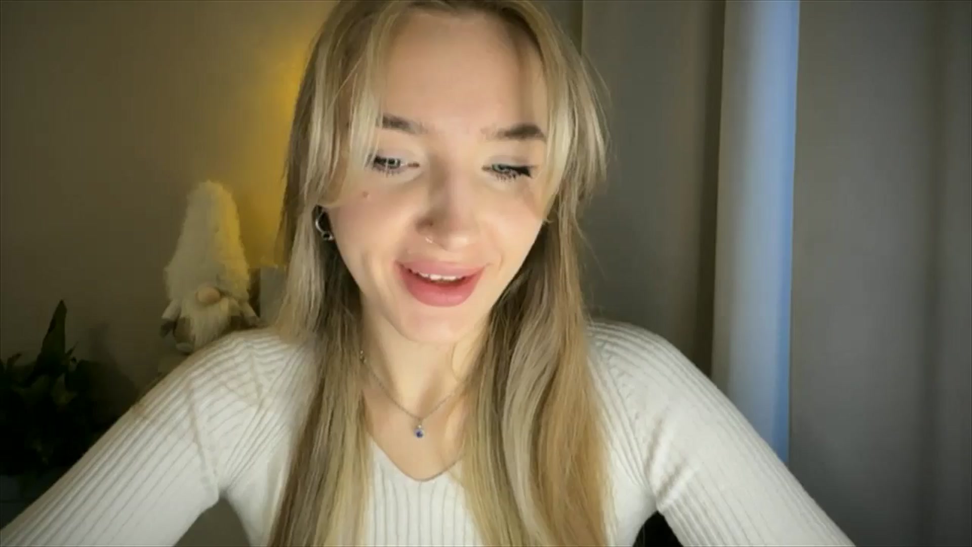 Gallery image thumbnail from My_Diana's myfreecams stream on, 03/06/2025, 14:21 image 19 of 20