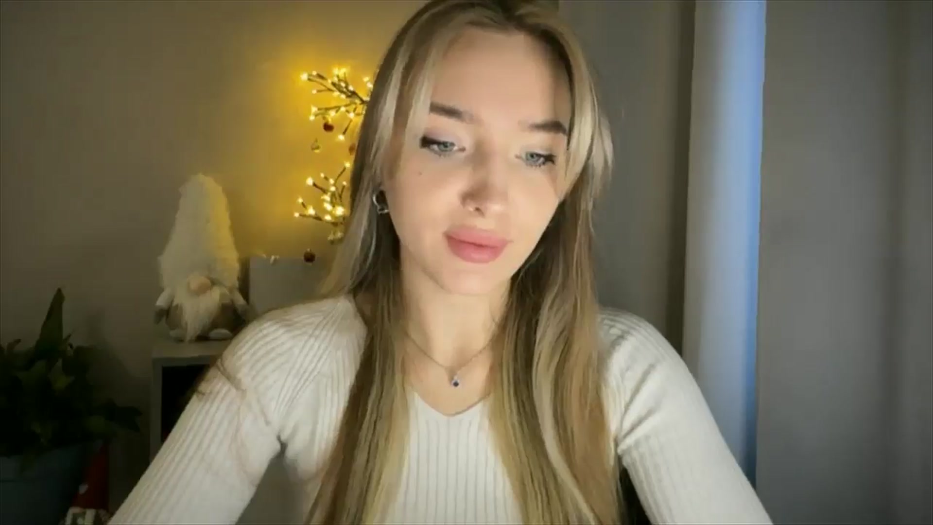 Gallery image thumbnail from My_Diana's myfreecams stream on, 03/06/2025, 14:21 image 12 of 20
