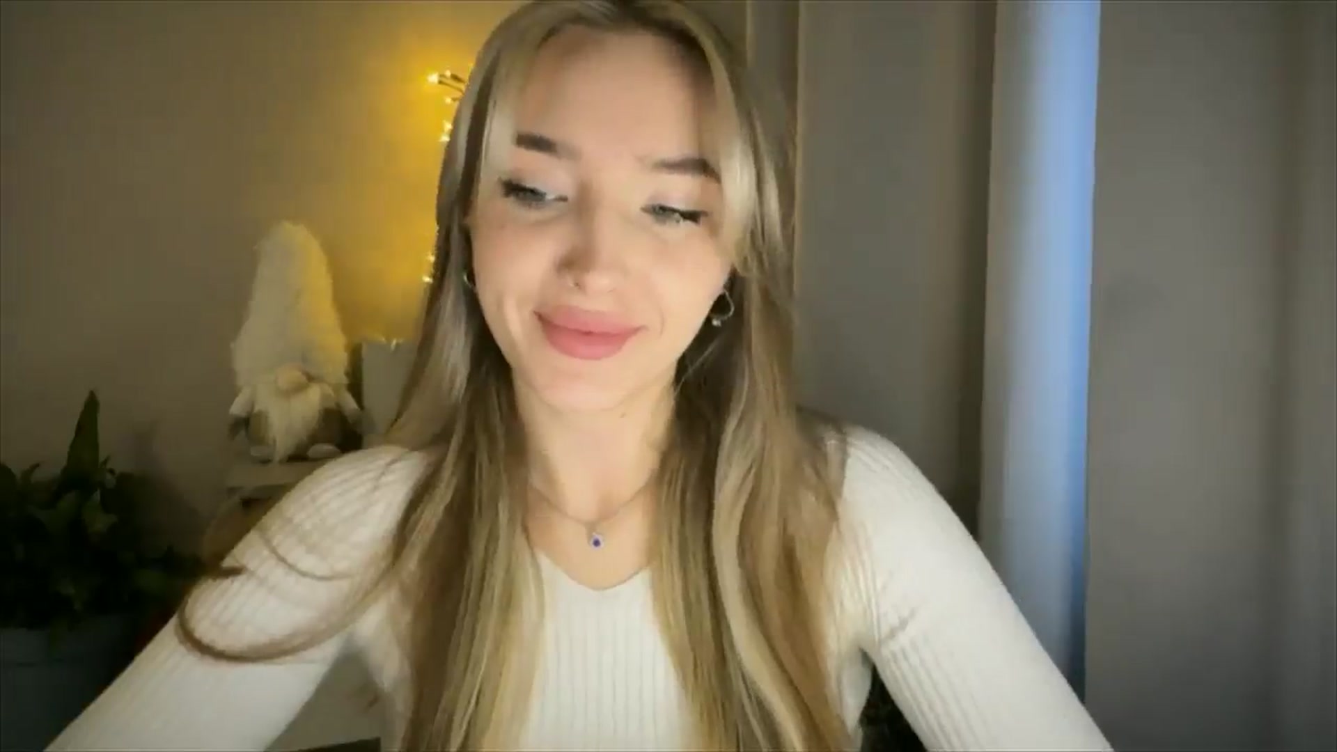 Gallery image thumbnail from My_Diana's myfreecams stream on, 03/06/2025, 14:21 image 7 of 20