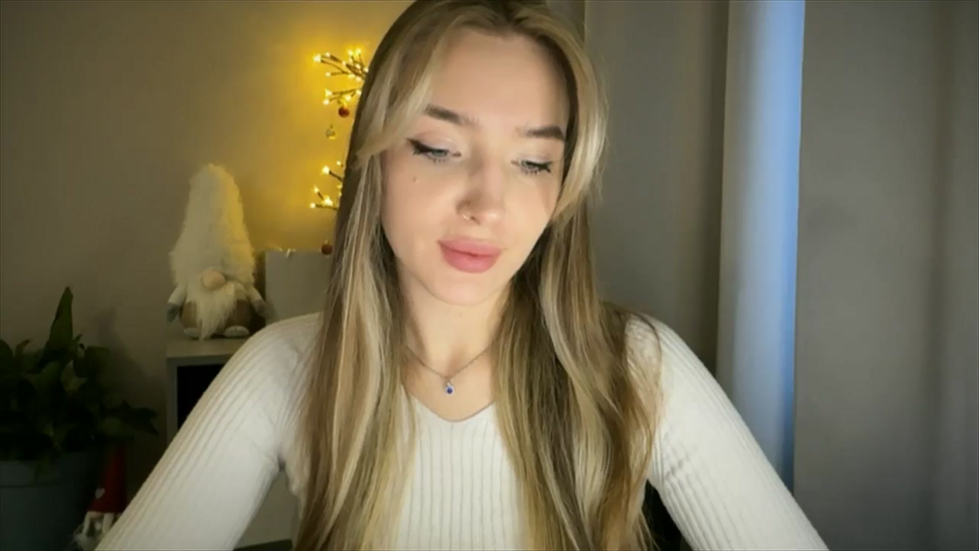 Gallery image thumbnail from My_Diana's myfreecams stream on, 03/06/2025, 14:21 image 5 of 20
