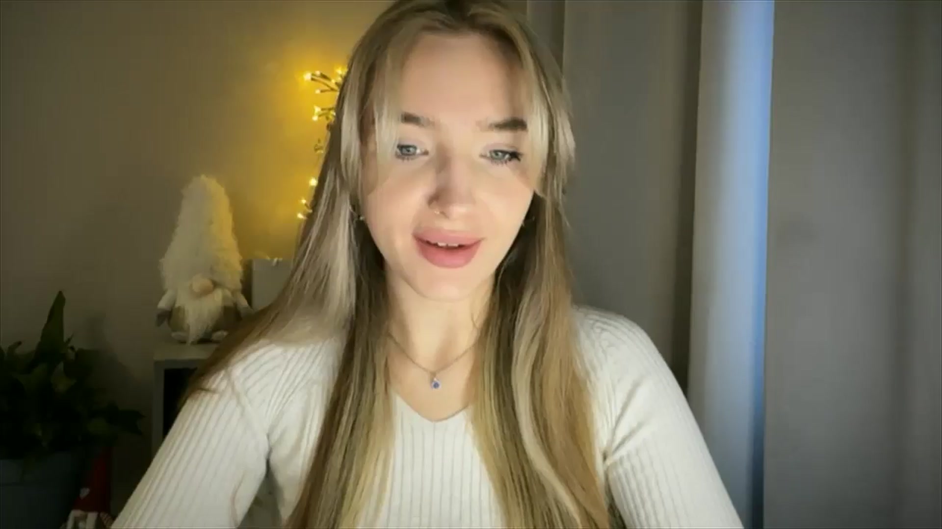 Gallery image thumbnail from My_Diana's myfreecams stream on, 03/06/2025, 14:21 image 14 of 20