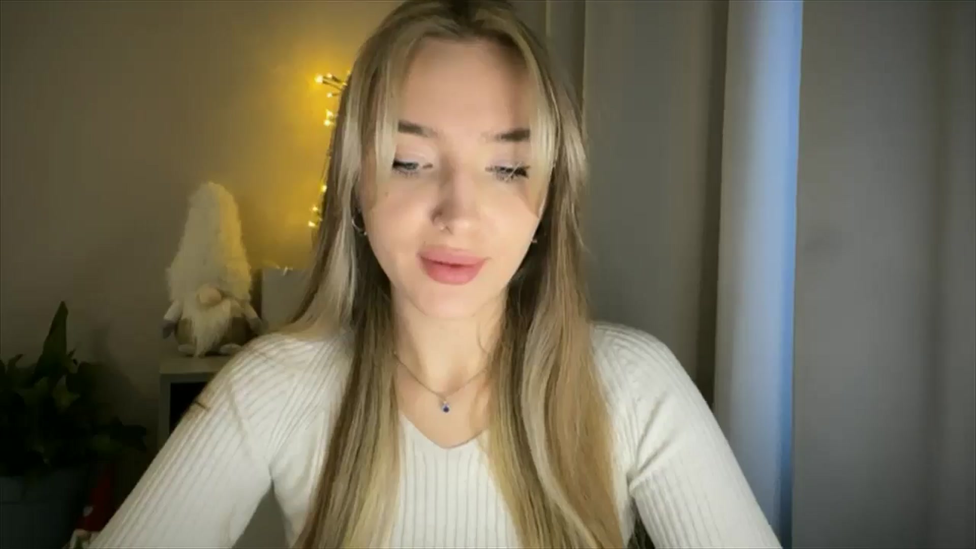 Gallery image thumbnail from My_Diana's myfreecams stream on, 03/06/2025, 14:21 image 16 of 20