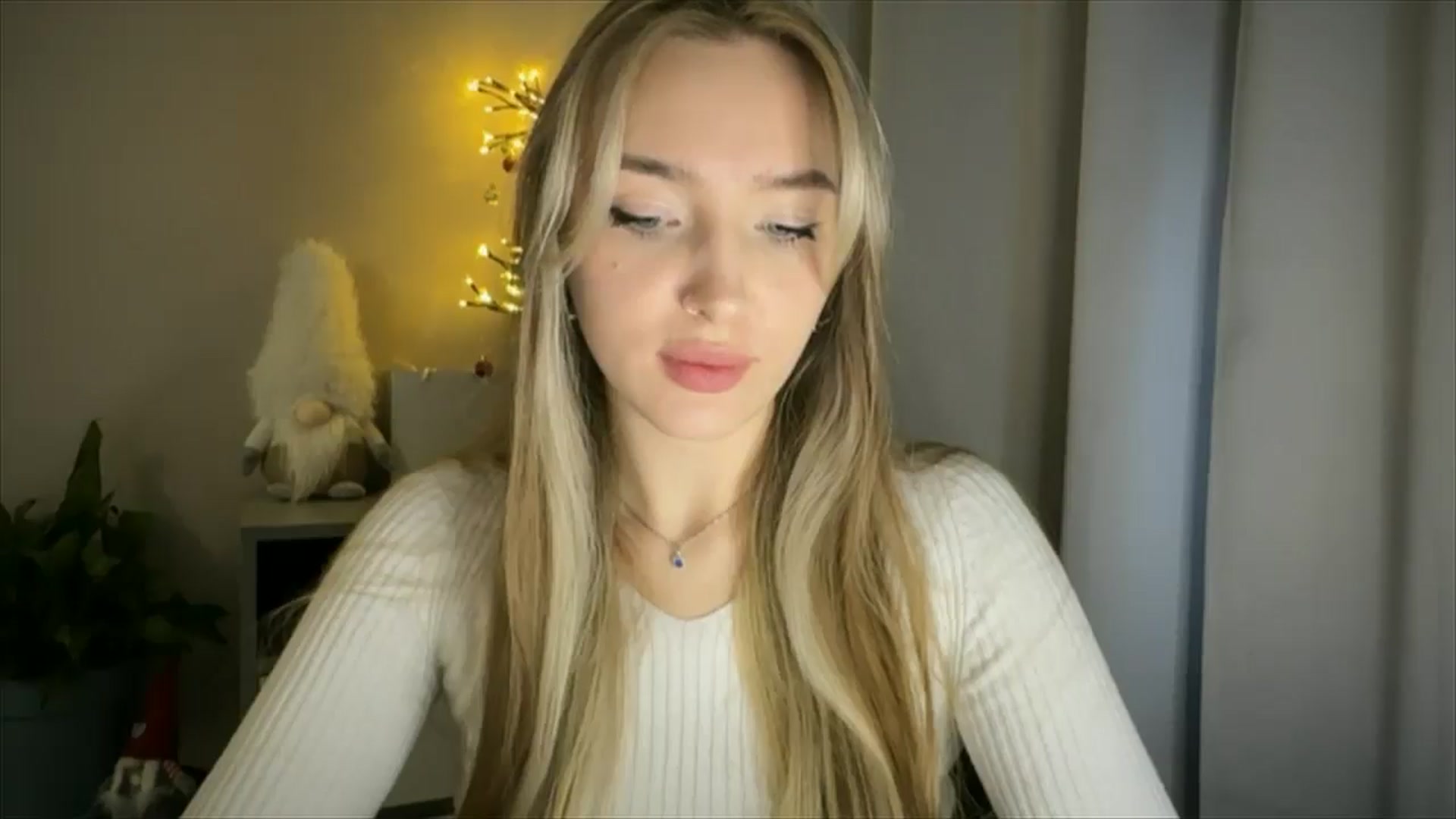 Gallery image thumbnail from My_Diana's myfreecams stream on, 03/06/2025, 14:35 image 15 of 20