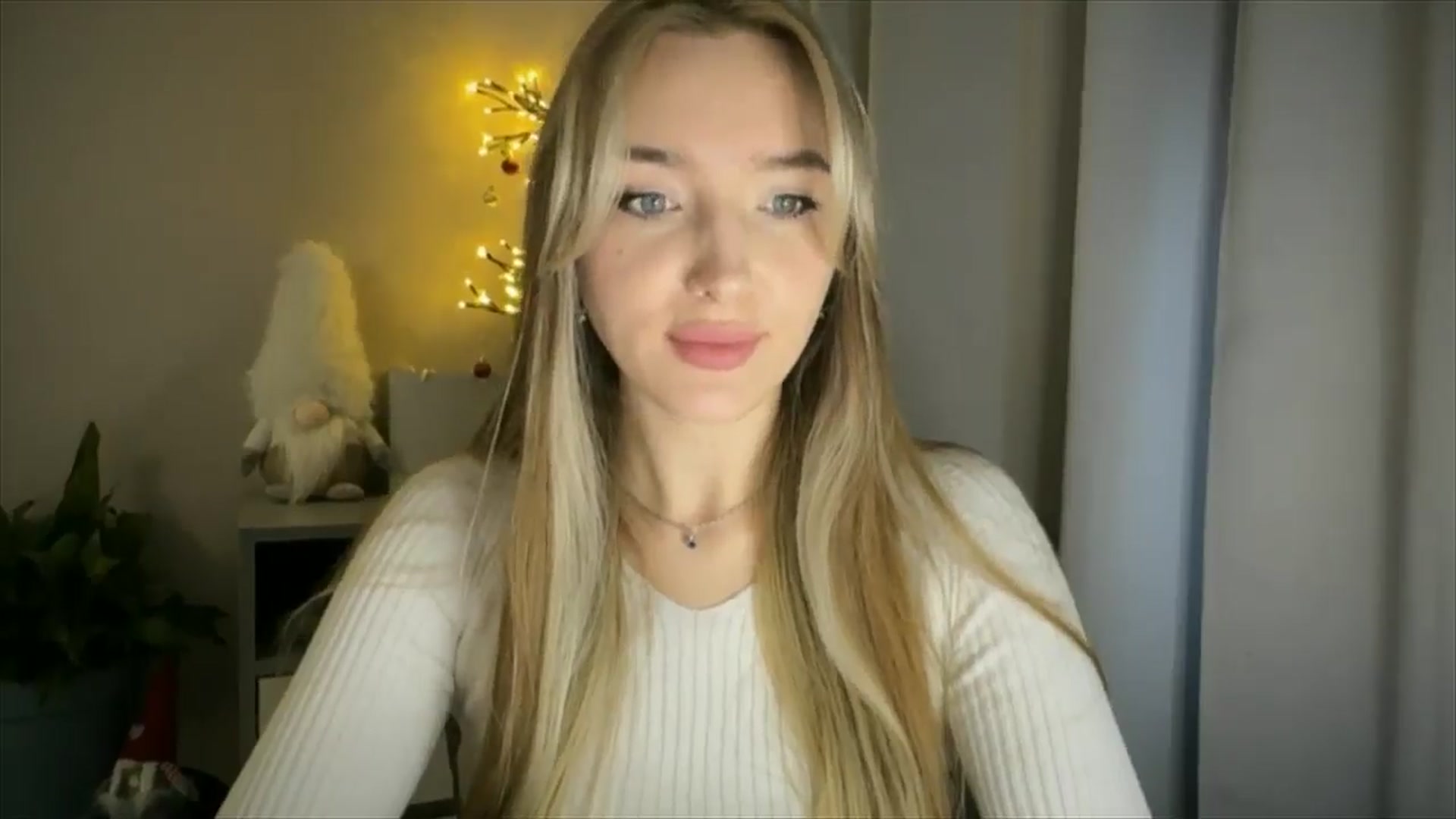 Gallery image thumbnail from My_Diana's myfreecams stream on, 03/06/2025, 14:35 image 9 of 20