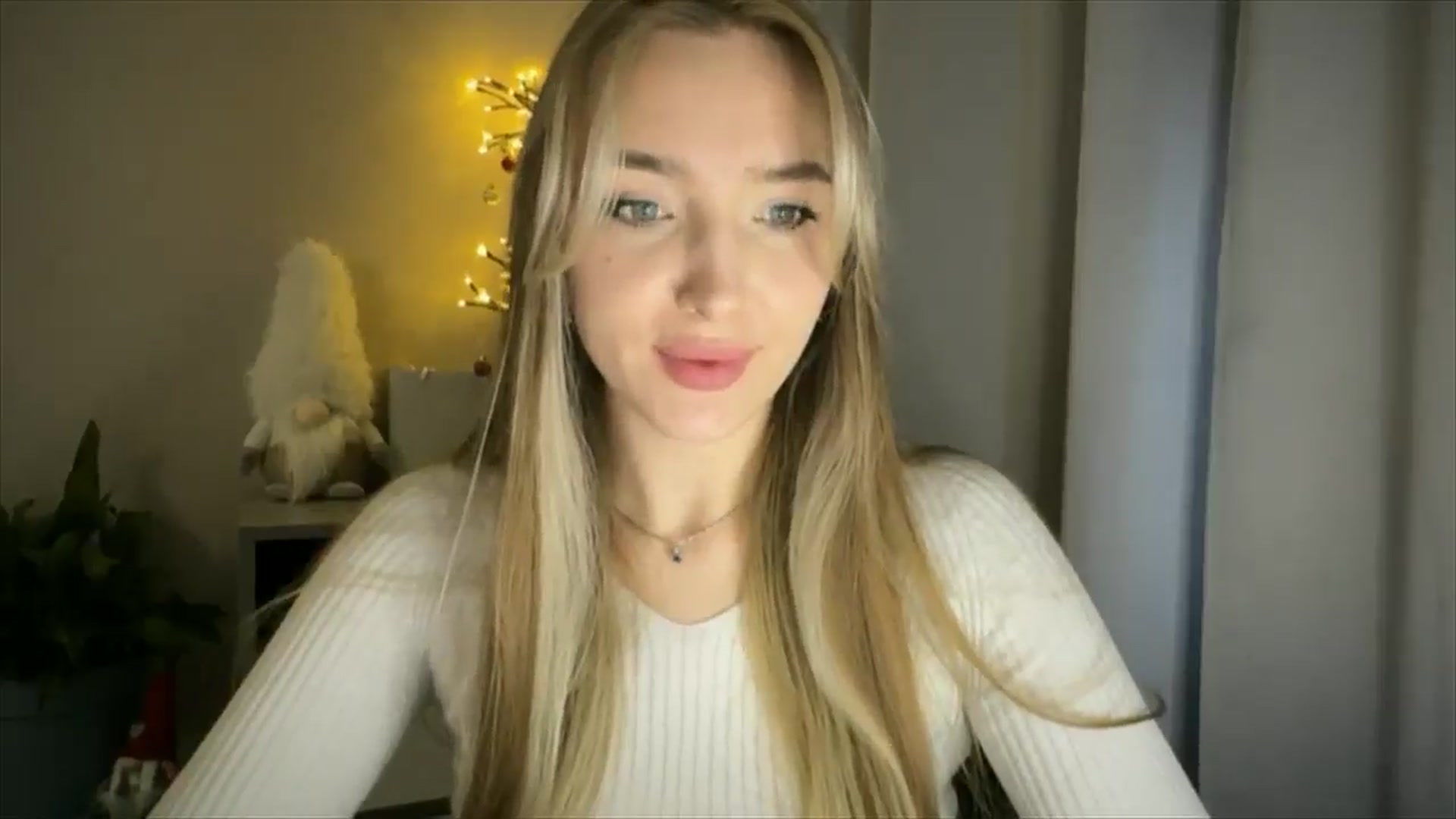 Gallery image thumbnail from My_Diana's myfreecams stream on, 03/06/2025, 14:35 image 10 of 20